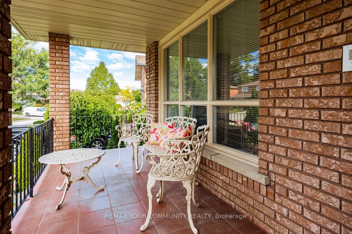 55 Thistle Ridge Drive