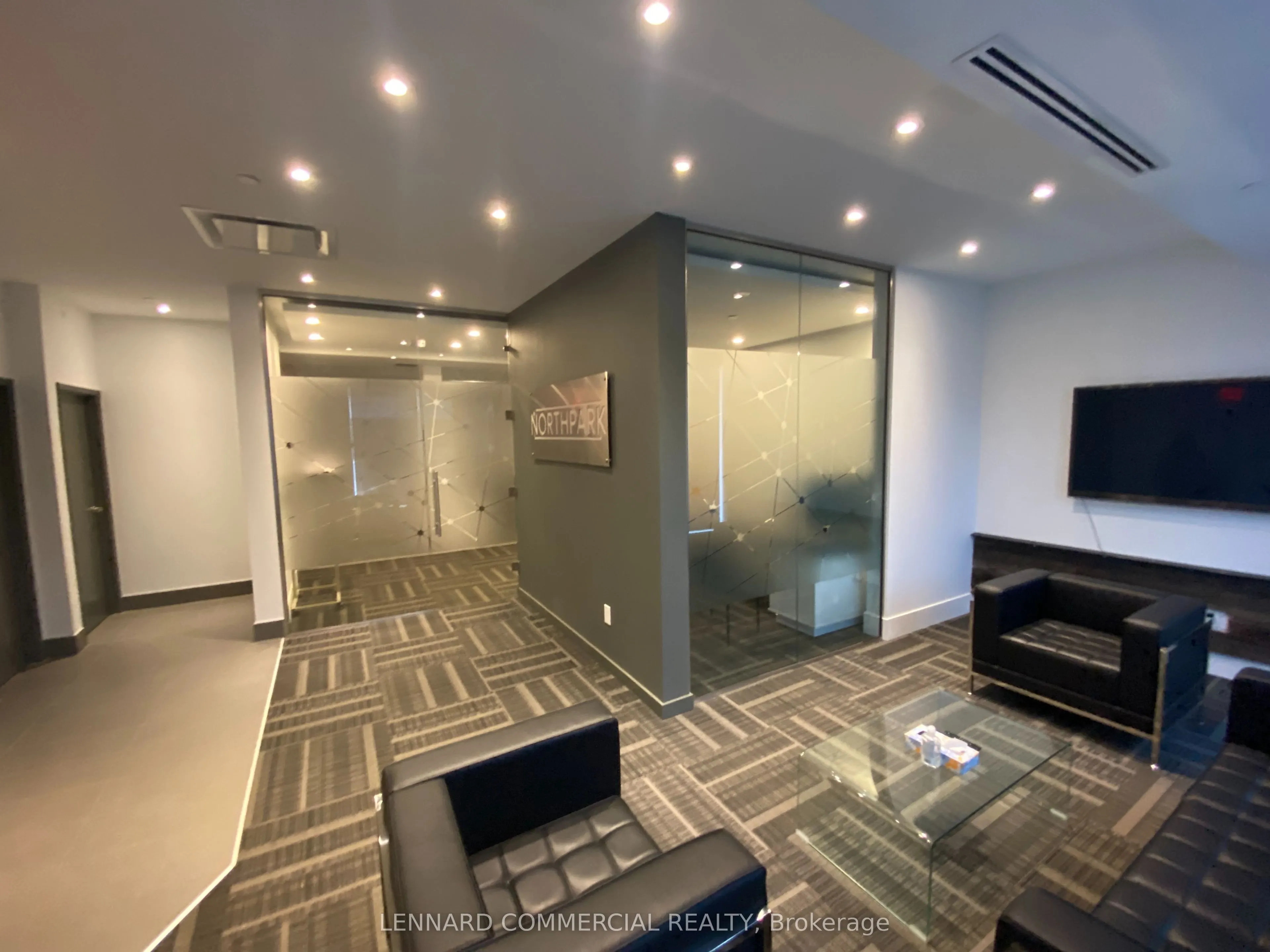53 Woodstream Boulevard #8B