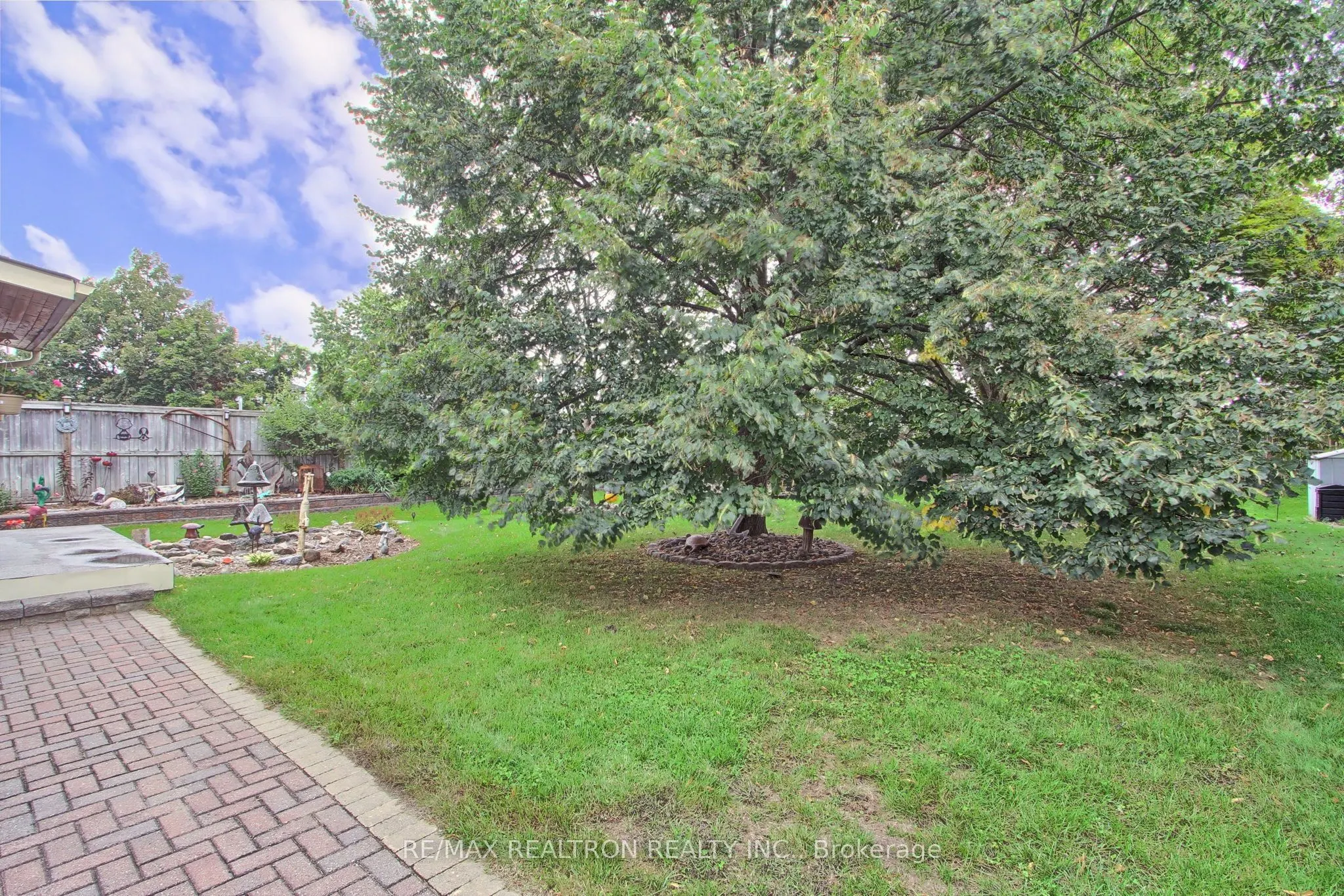 55 Redcastle Crescent