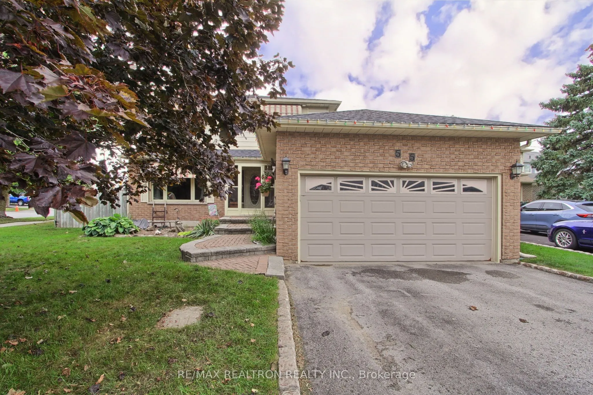 55 Redcastle Crescent
