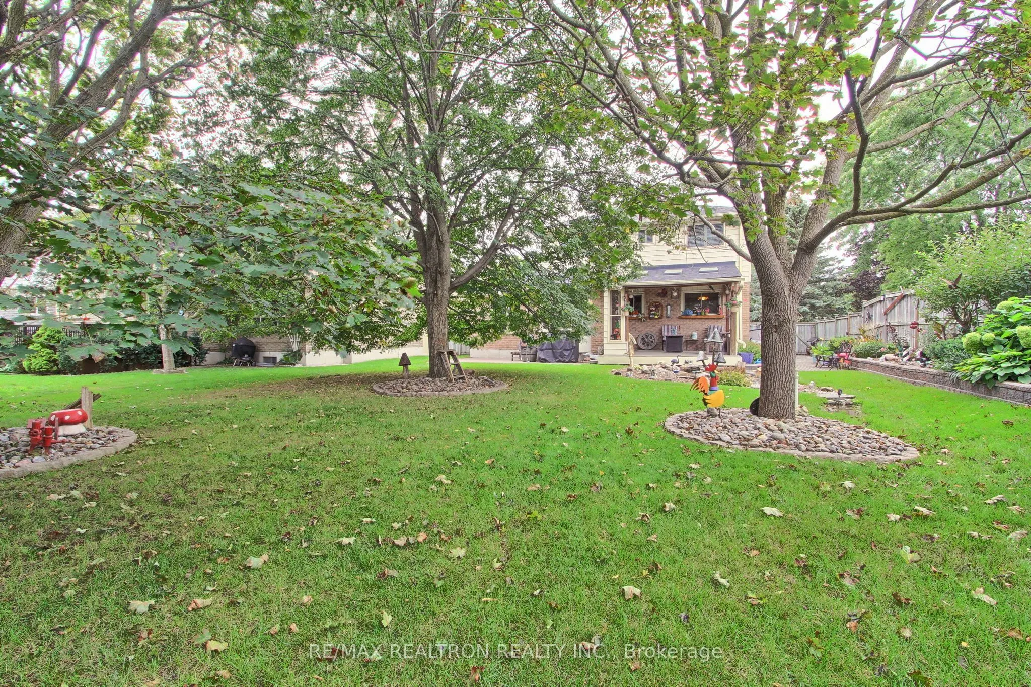 55 Redcastle Crescent