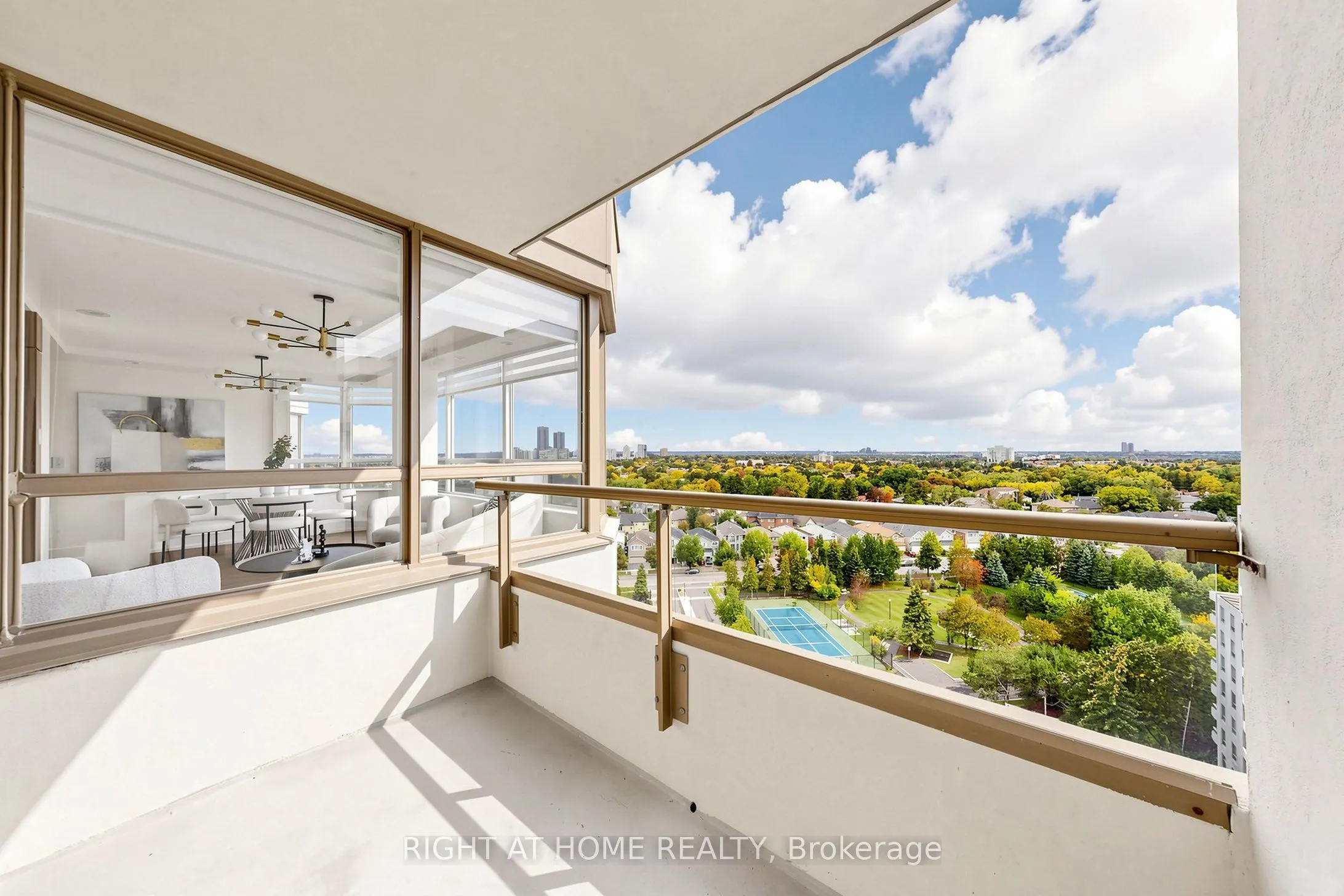 7 Townsgate Drive #1506