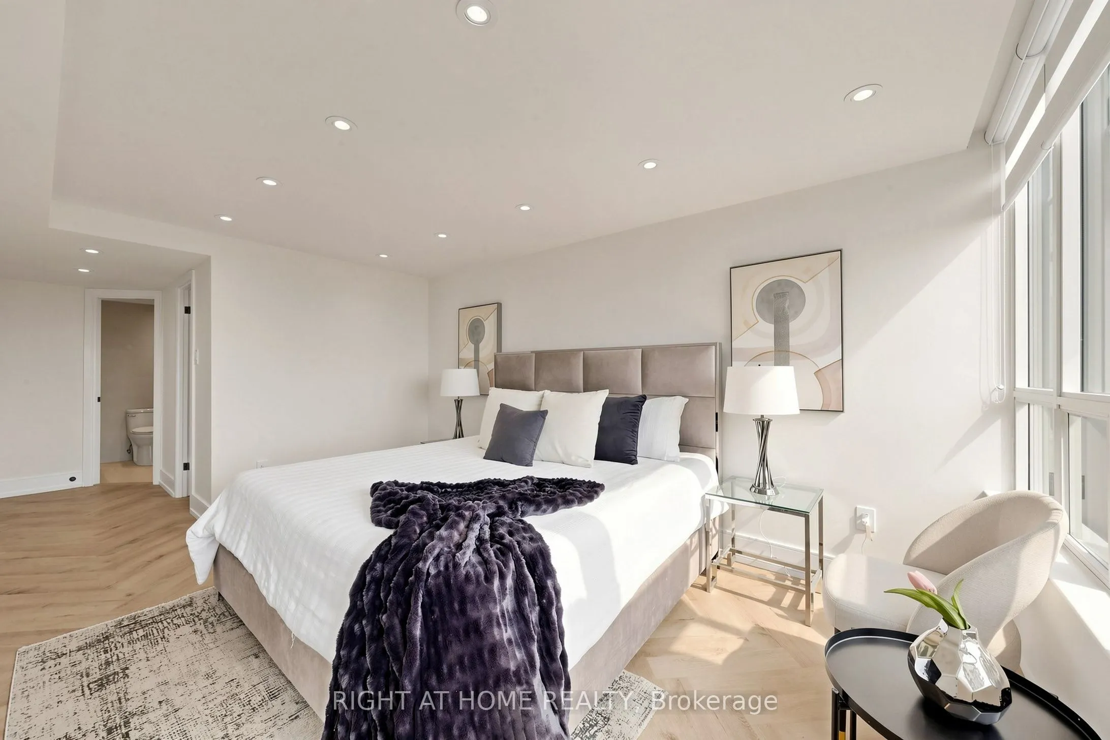 7 Townsgate Drive #1506