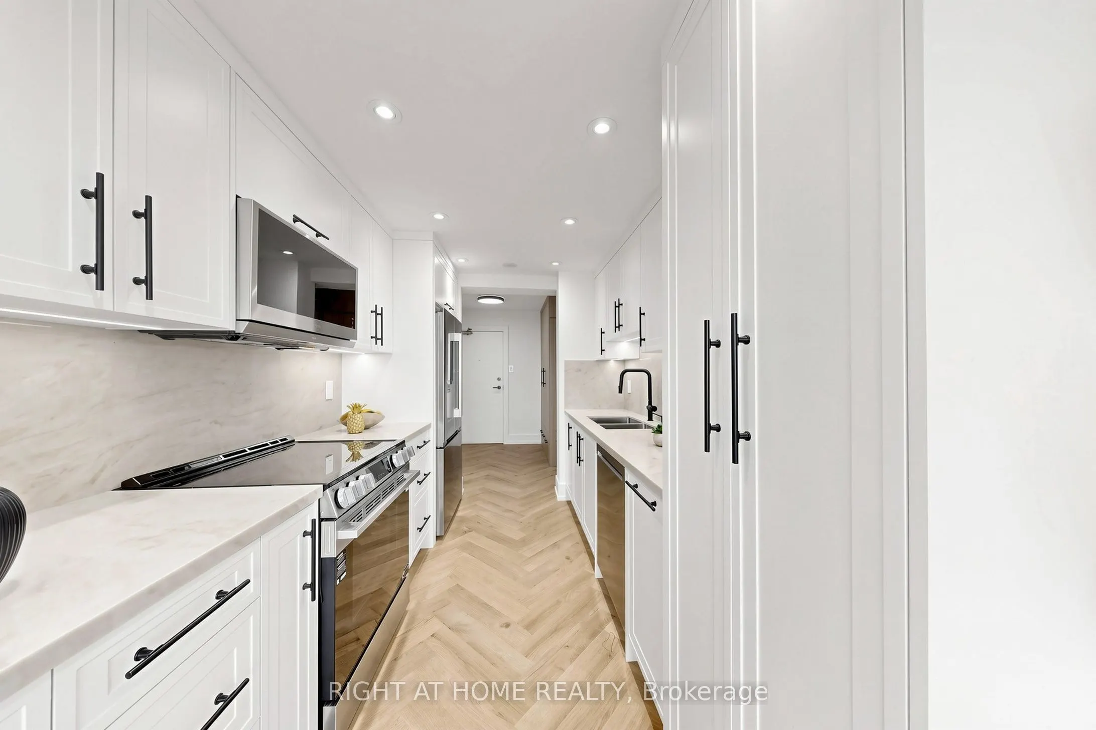 7 Townsgate Drive #1506