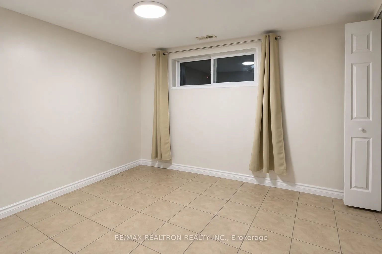 468 Windhurst Gate ##2Bed BSMNT