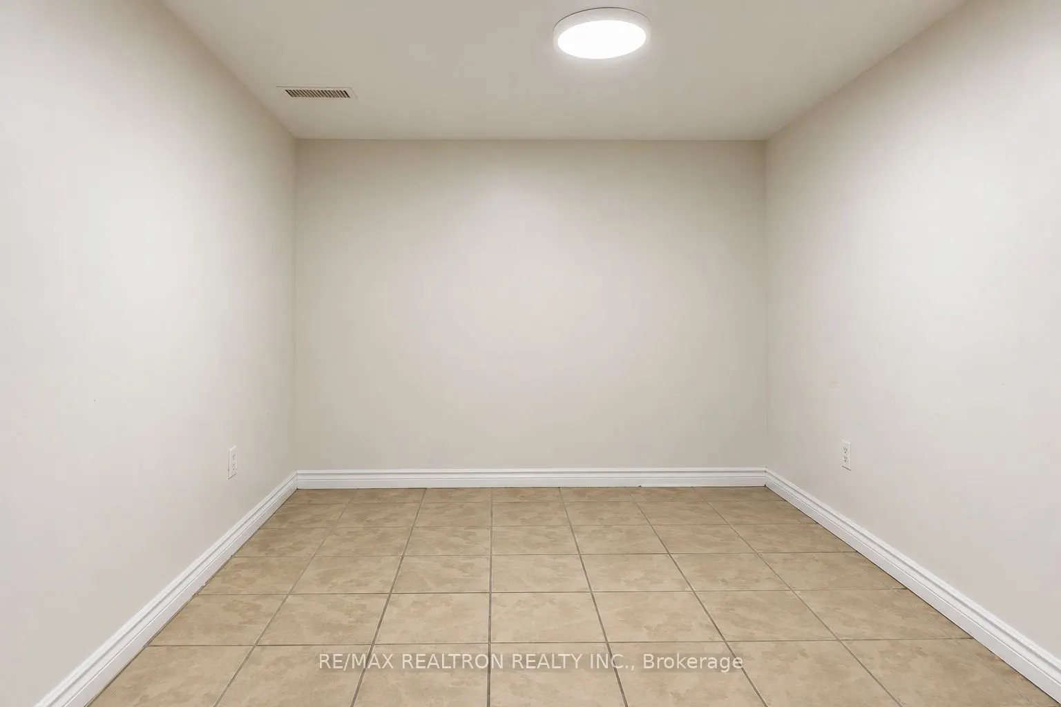 468 Windhurst Gate ##2Bed BSMNT