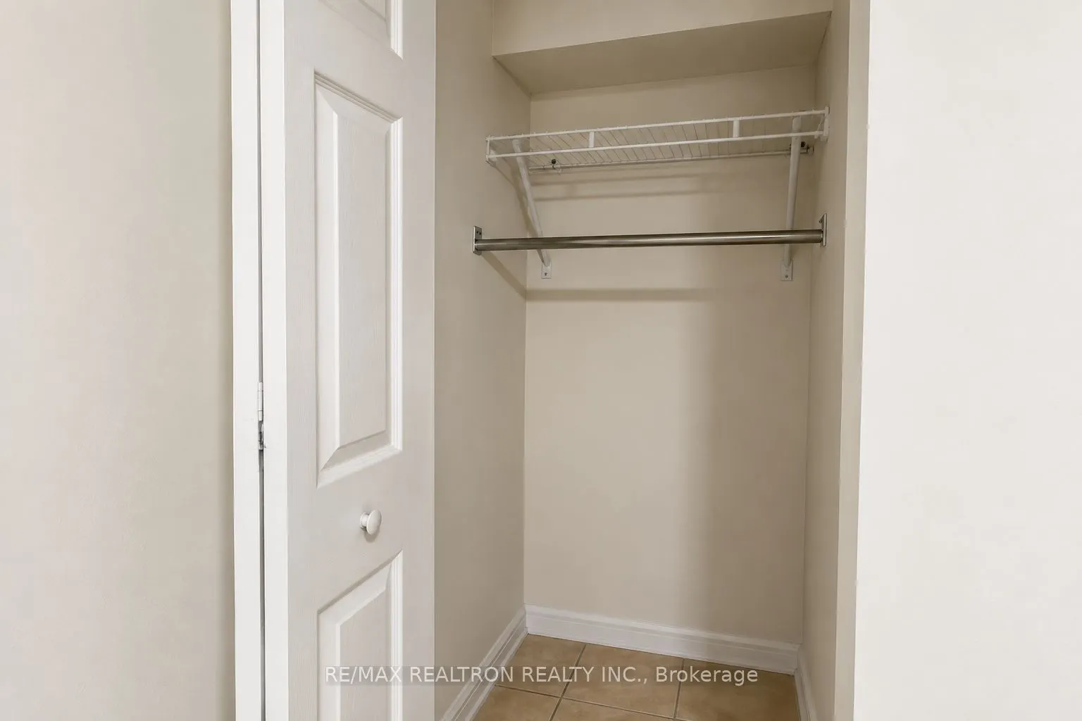 468 Windhurst Gate ##2Bed BSMNT