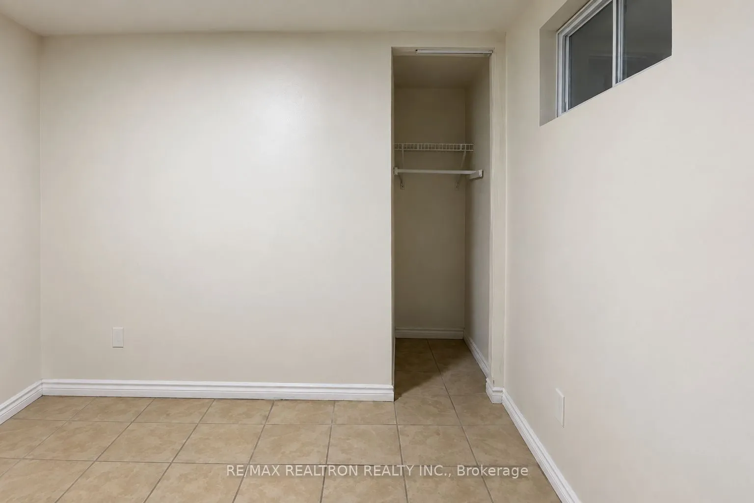 468 Windhurst Gate ##2Bed BSMNT