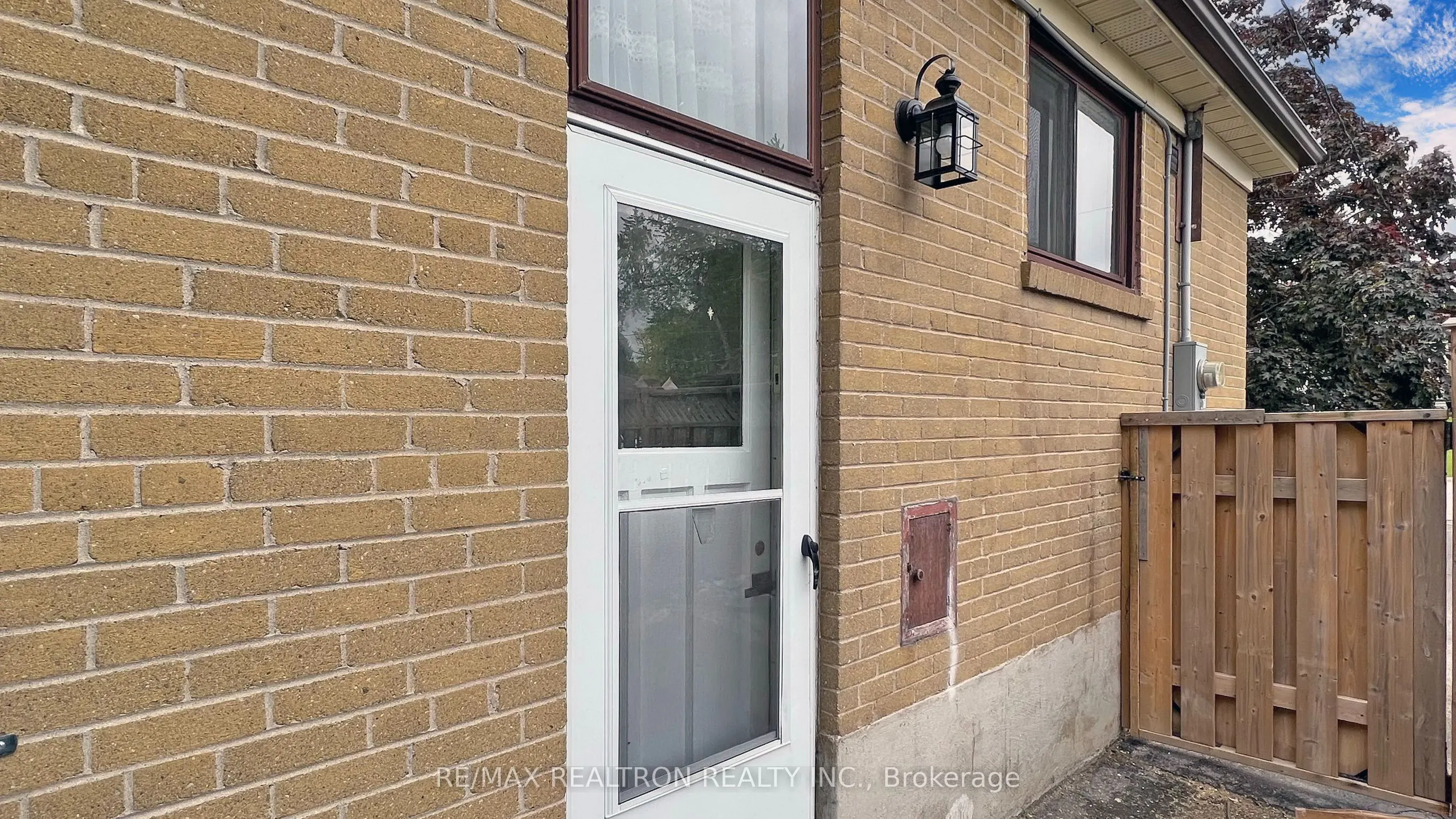 265 Browndale Crescent #1Bed BSMNT