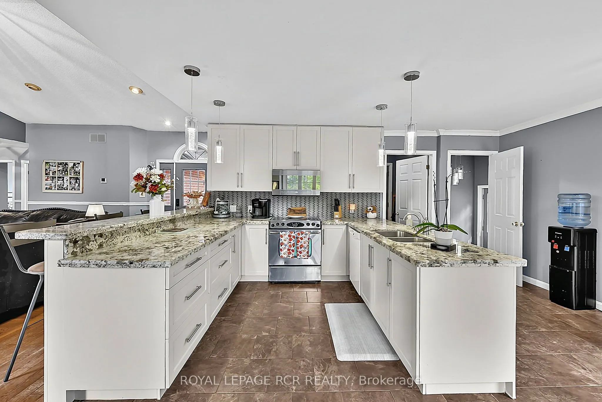 11 Fisher Drive
