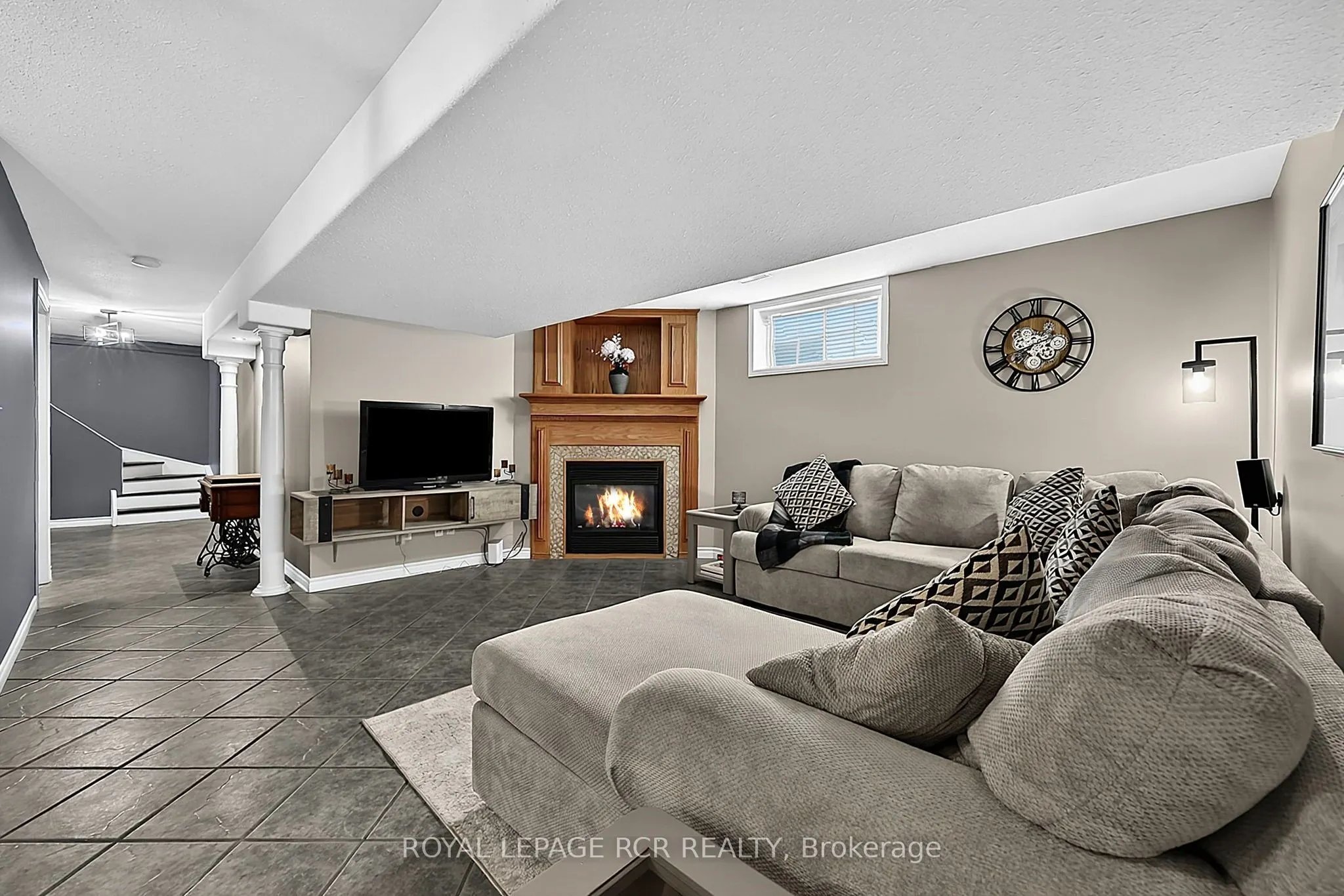 11 Fisher Drive