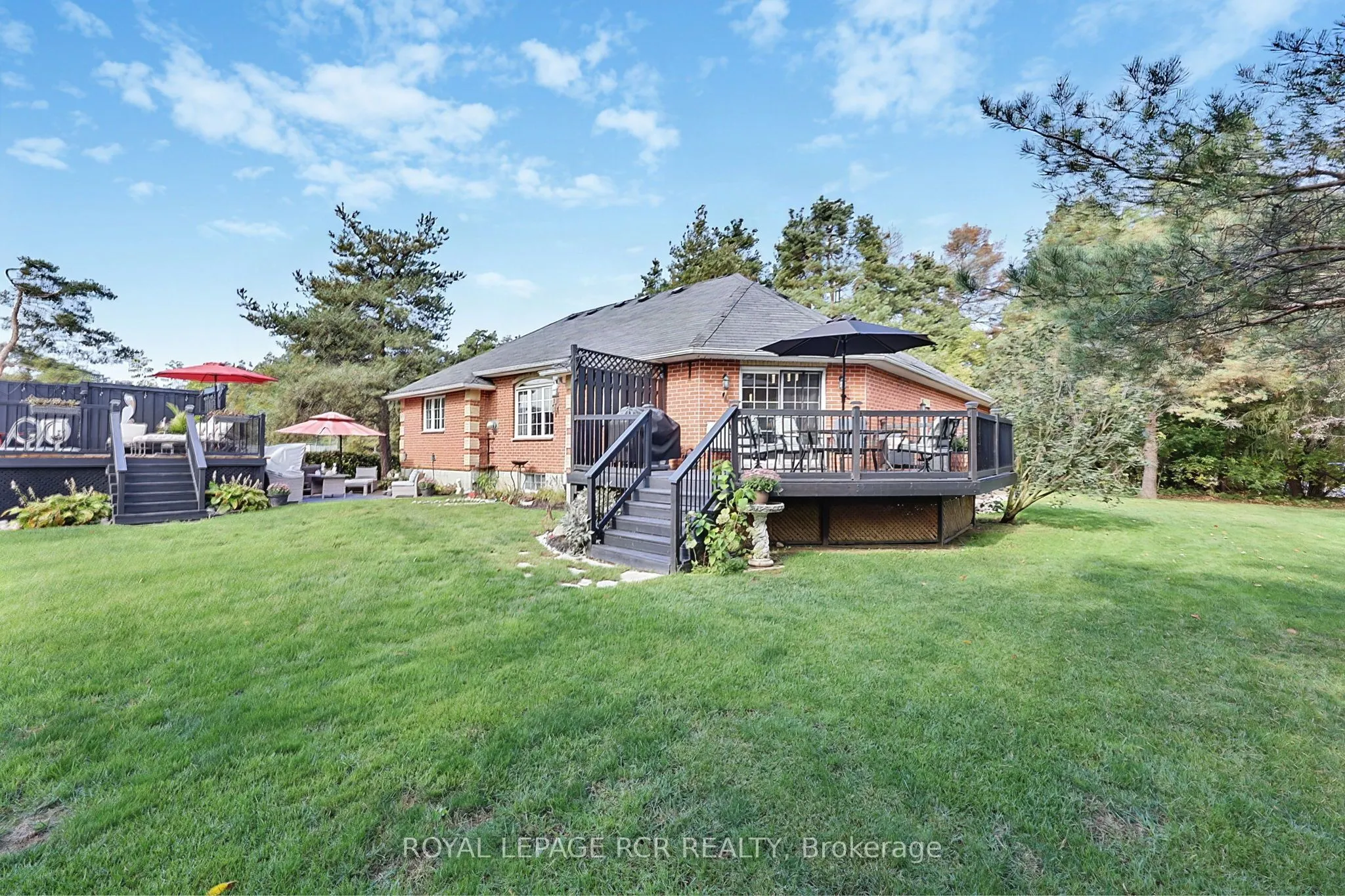 11 Fisher Drive