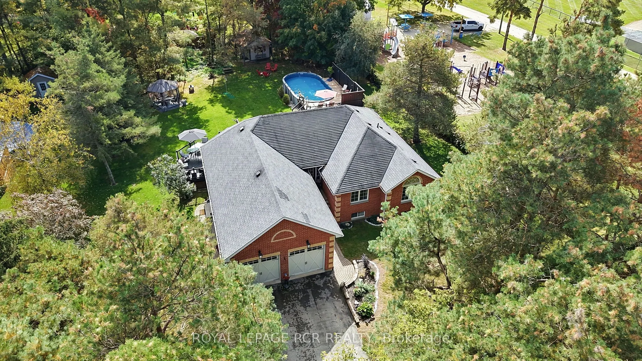 11 Fisher Drive