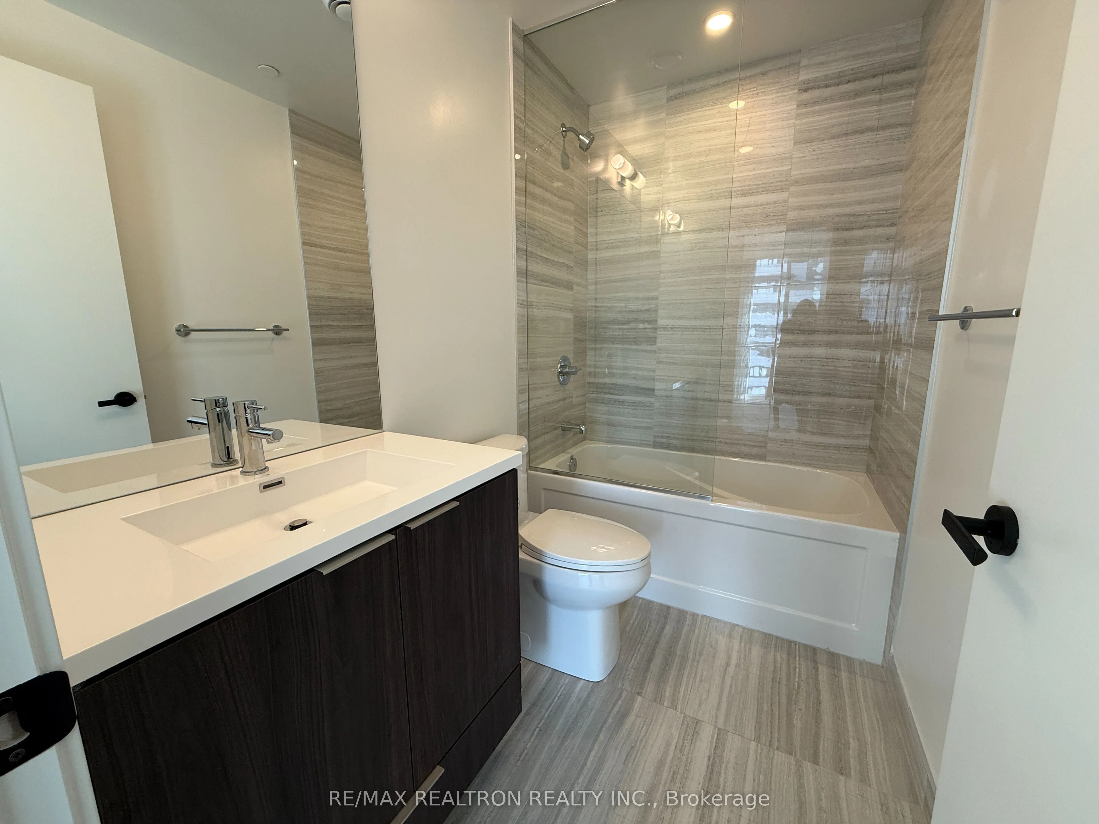 8 Interchange Way #5212