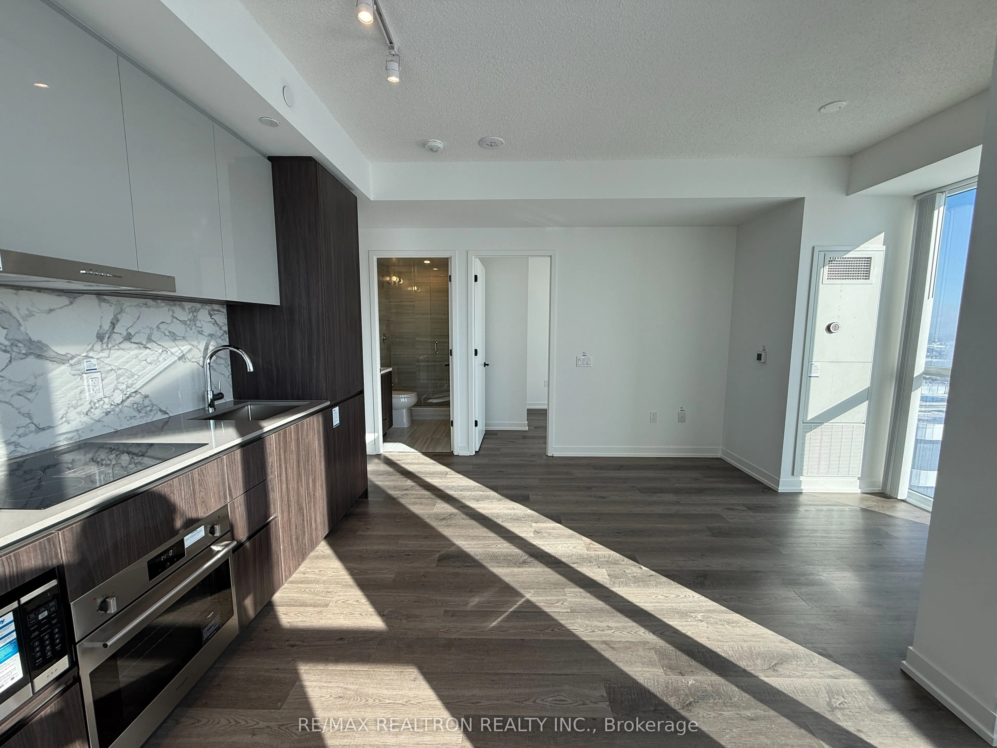 8 Interchange Way #5212
