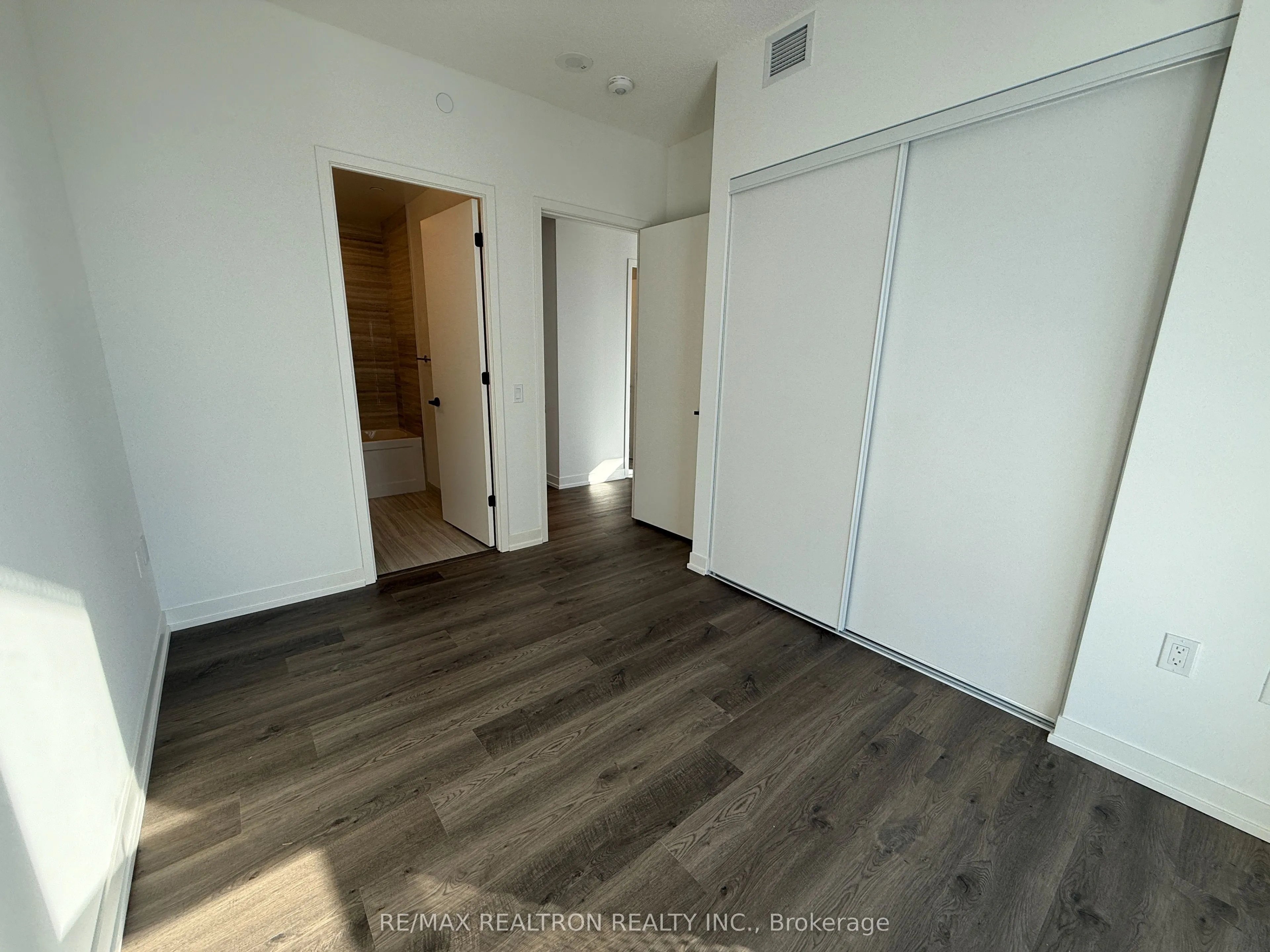 8 Interchange Way #5212
