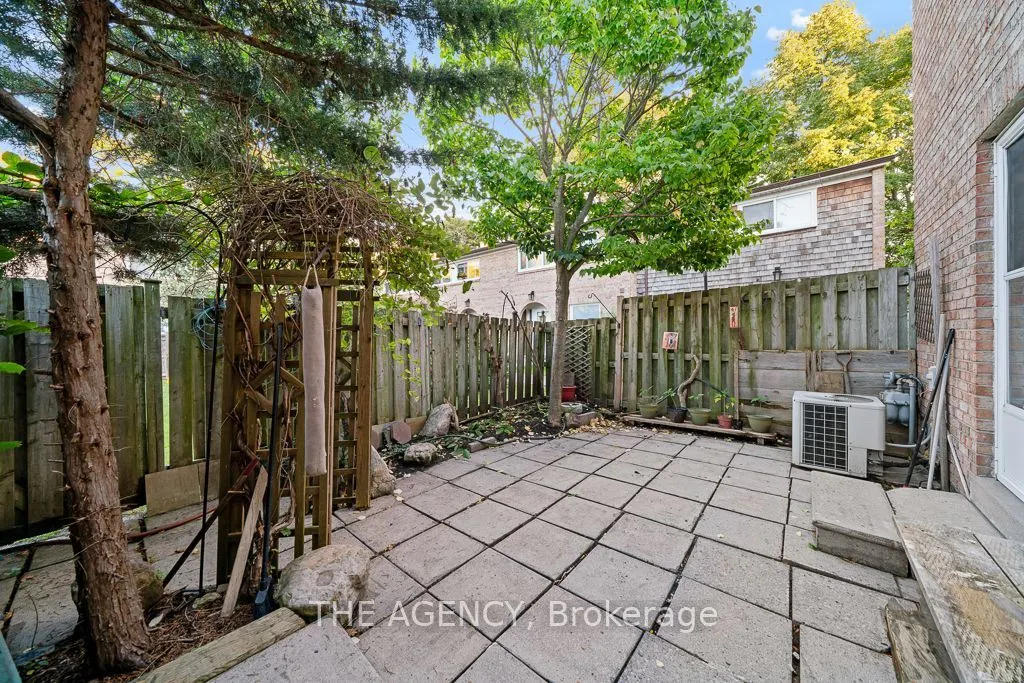 1 Wootten Way S #32