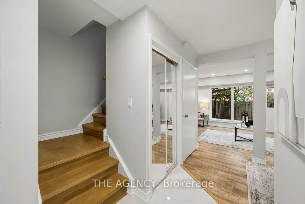 1 Wootten Way S #32