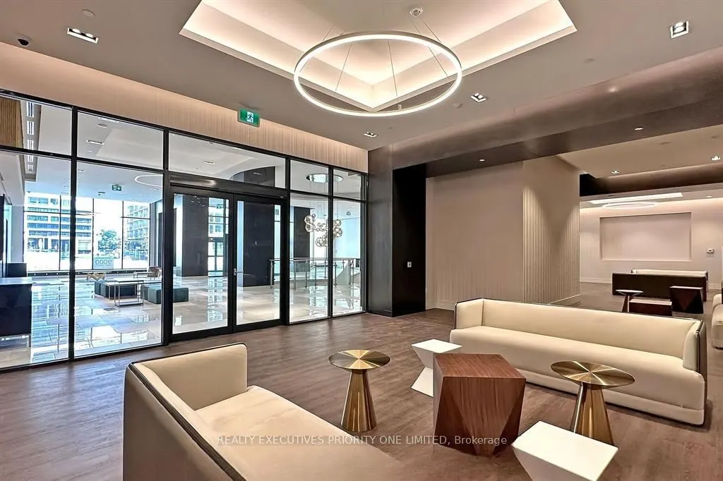 9000 Jane Street #2018