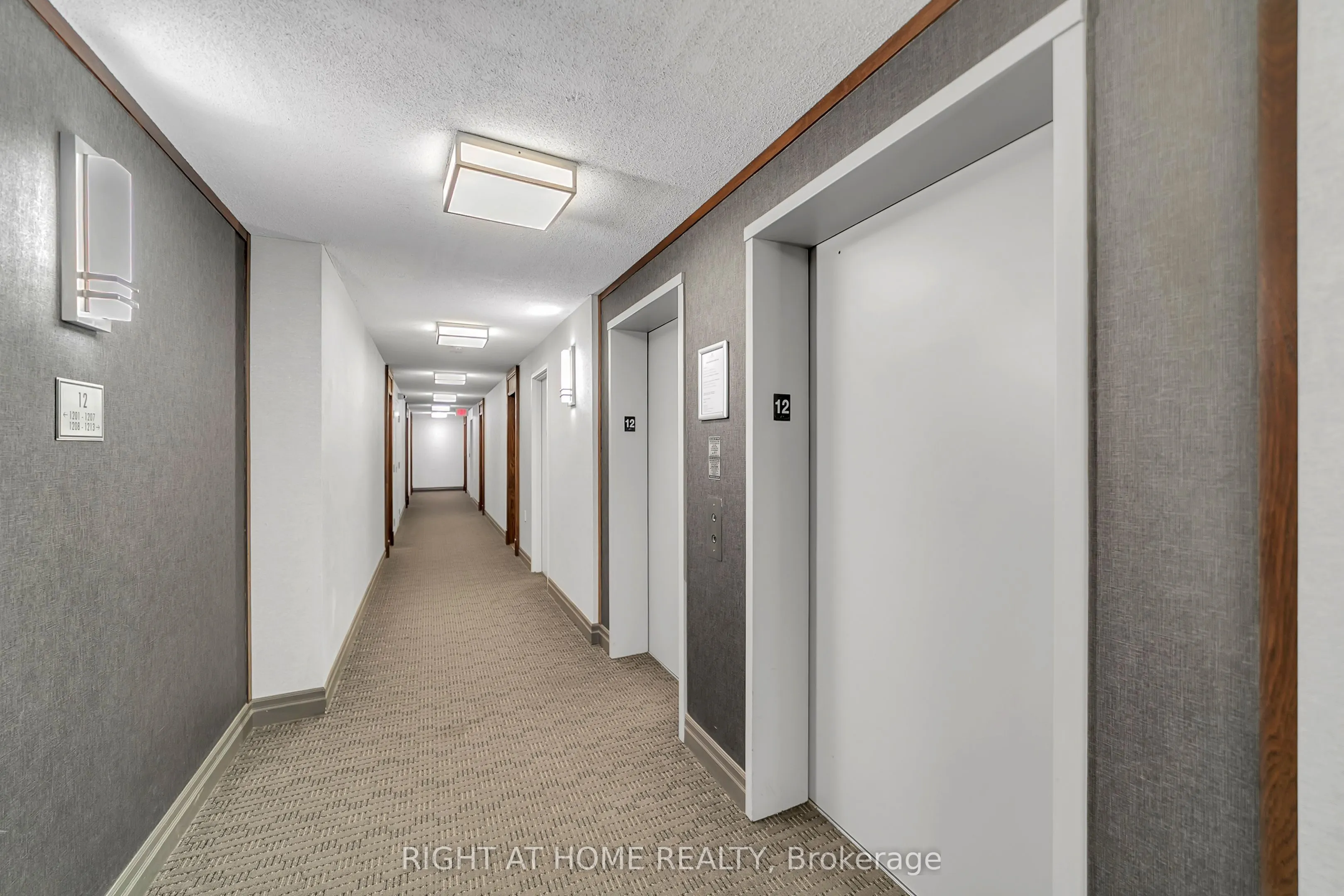 11 Oneida Crescent #1202