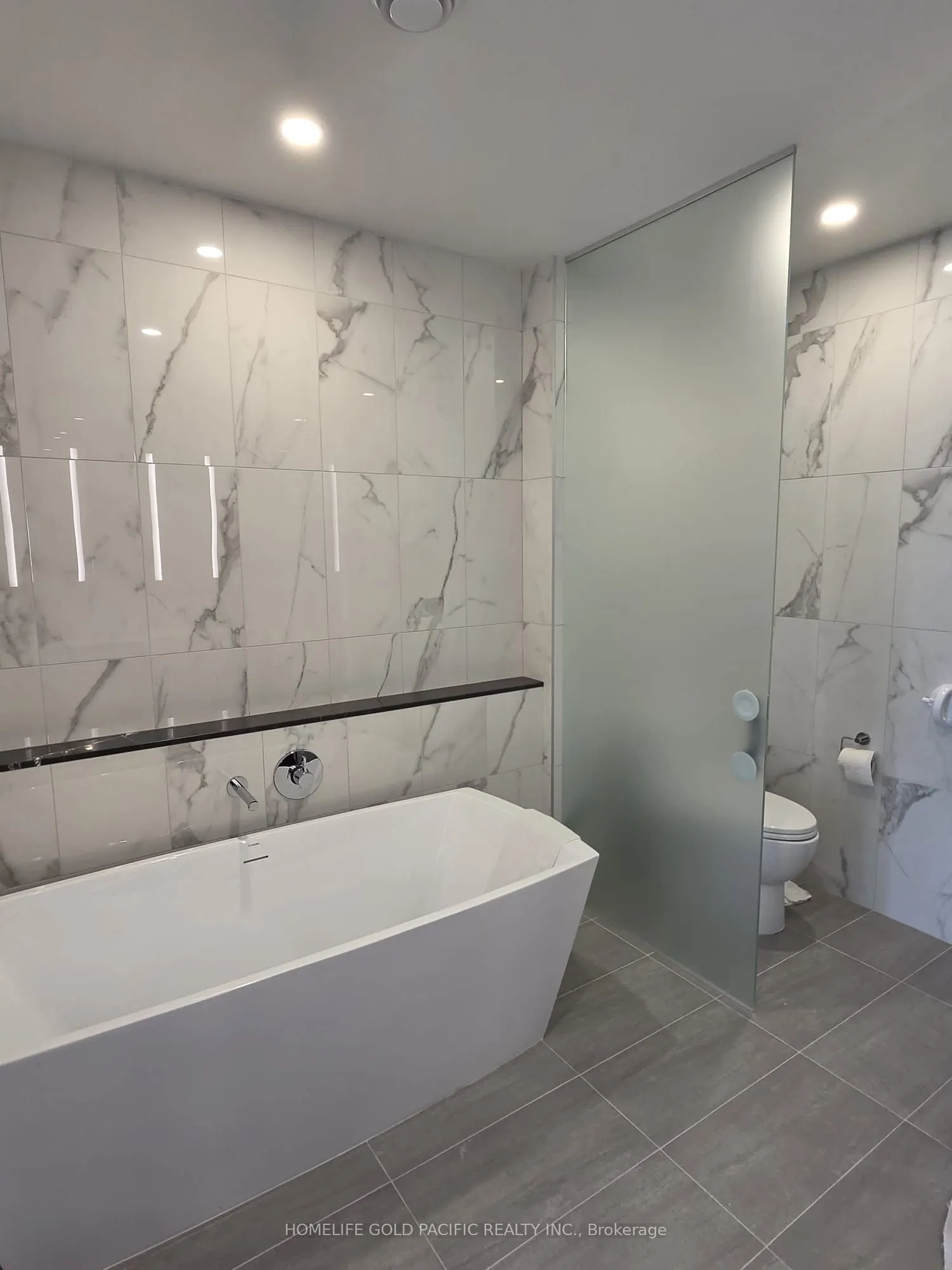 399 Royal Orchard Boulevard #519