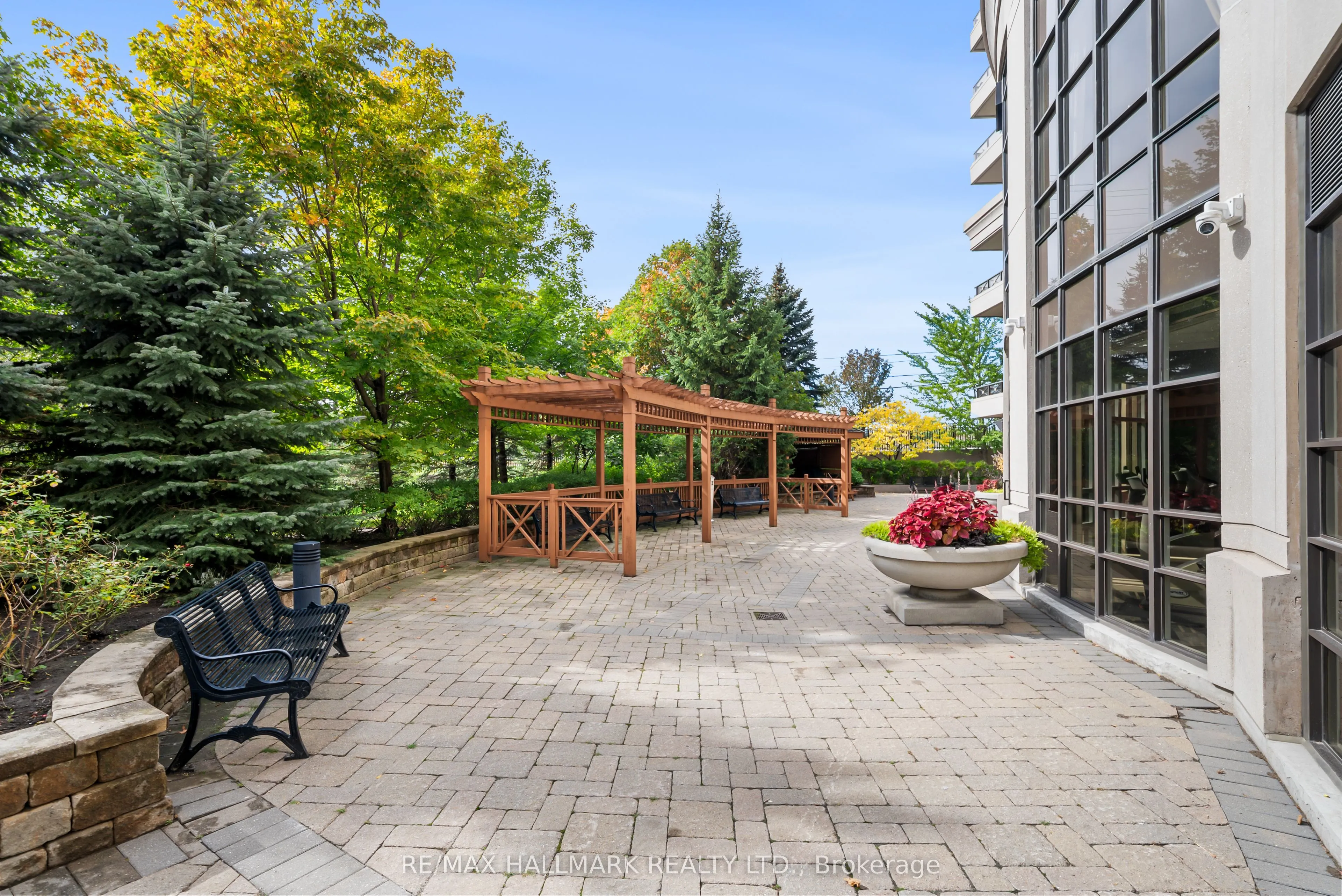 9235 Jane Street #1609