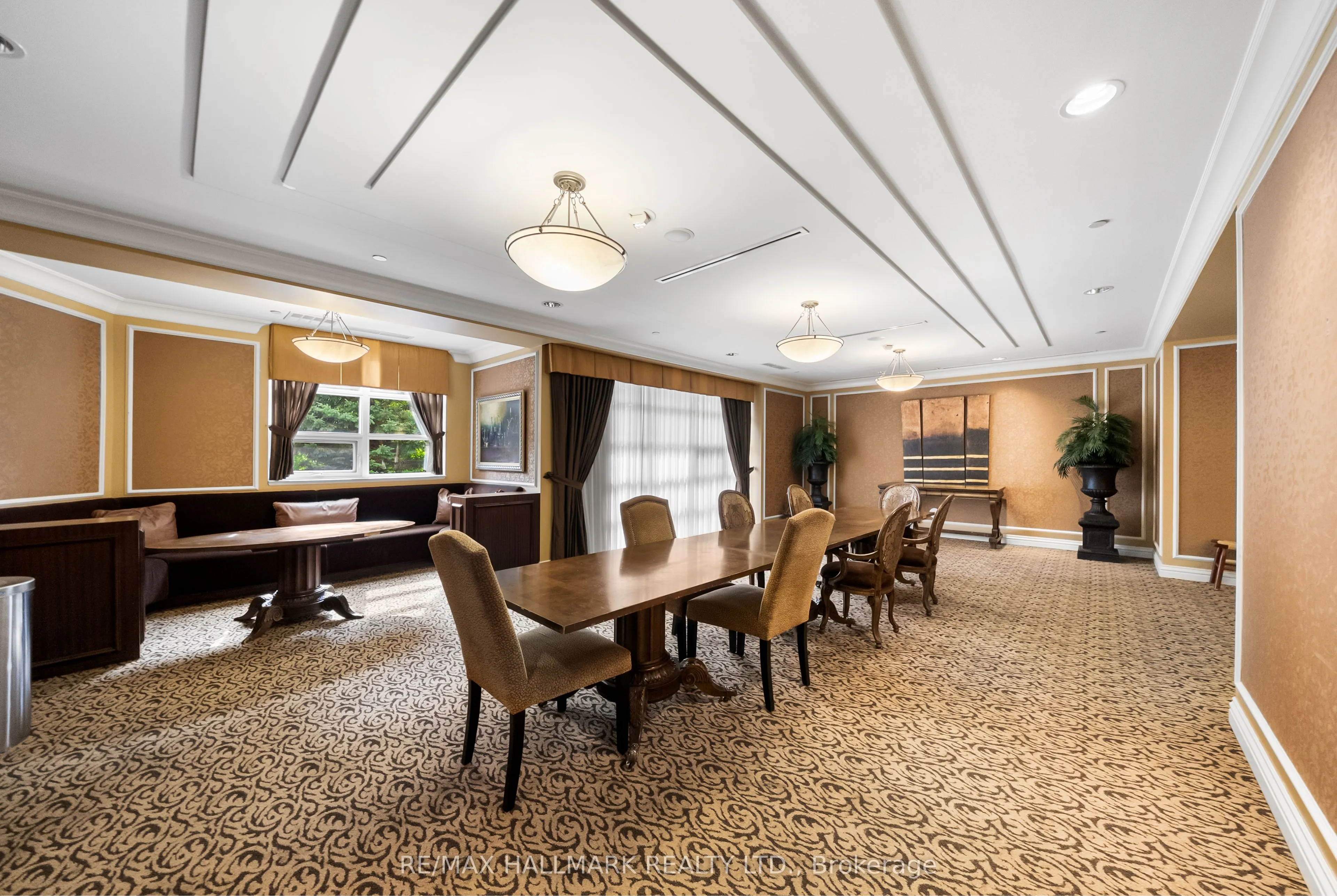 9235 Jane Street #1609