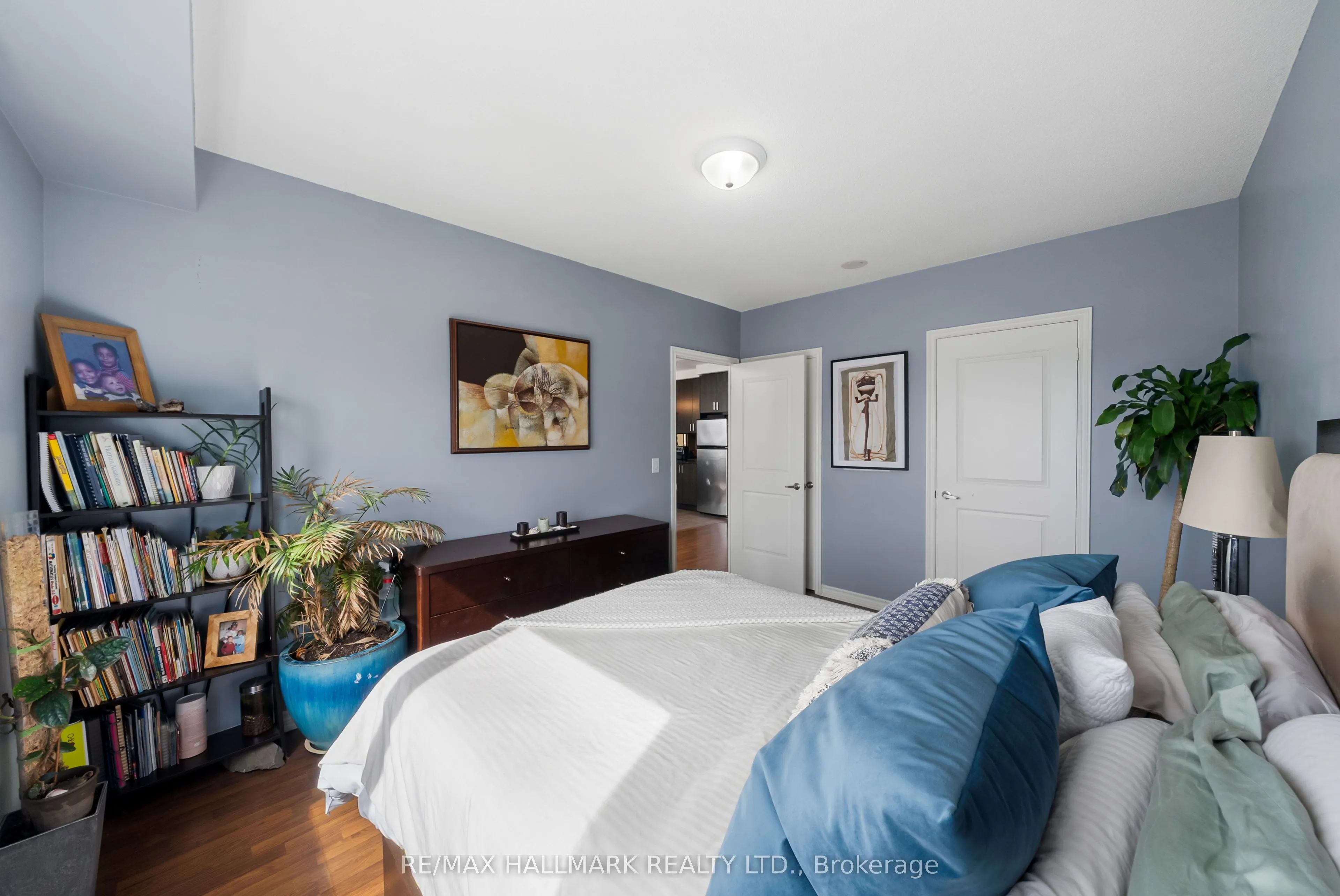 9235 Jane Street #1609