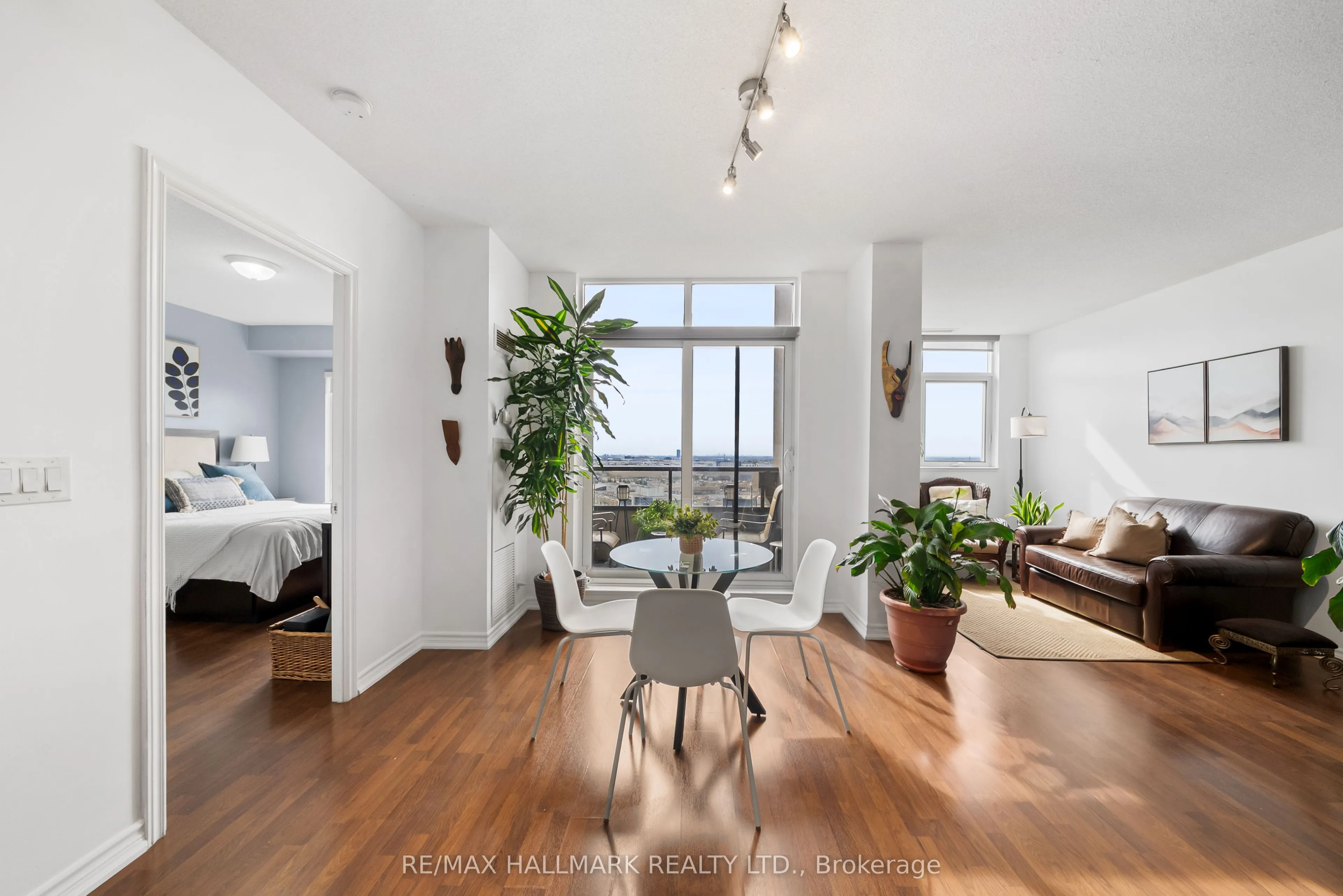 9235 Jane Street #1609