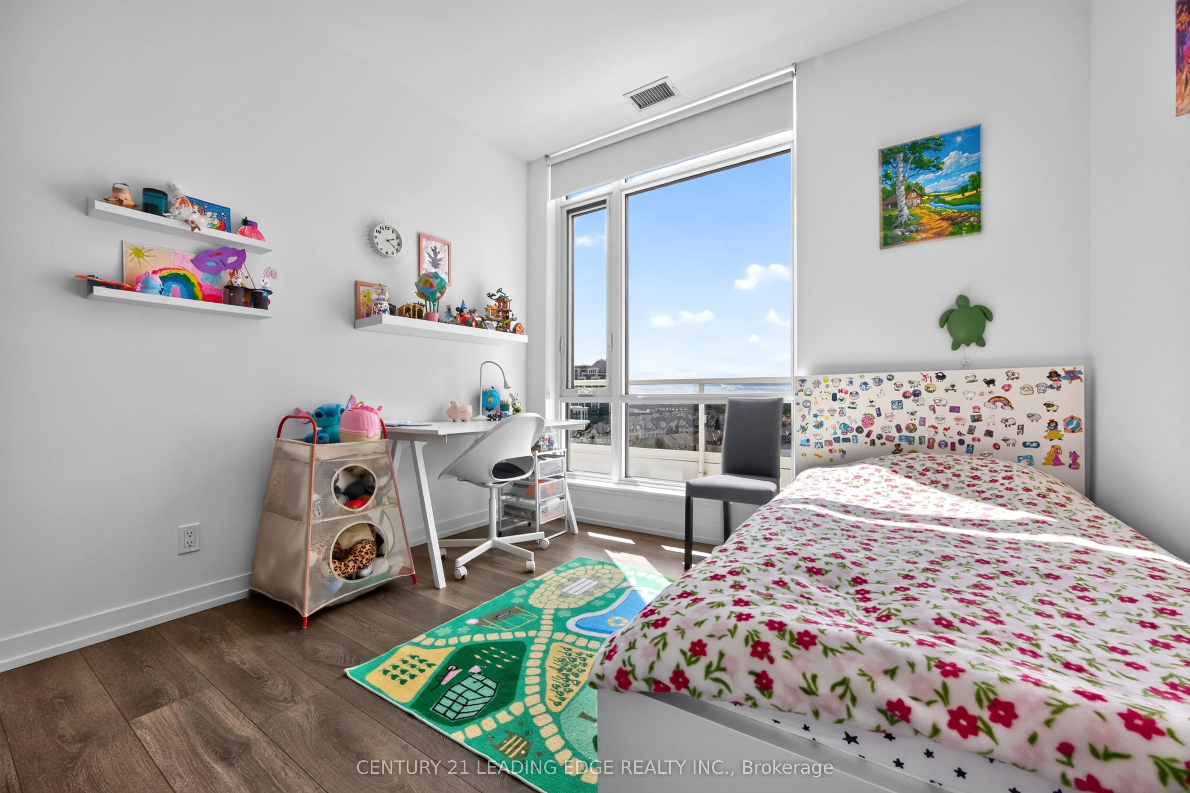 8 Beverley Glen Boulevard #1010