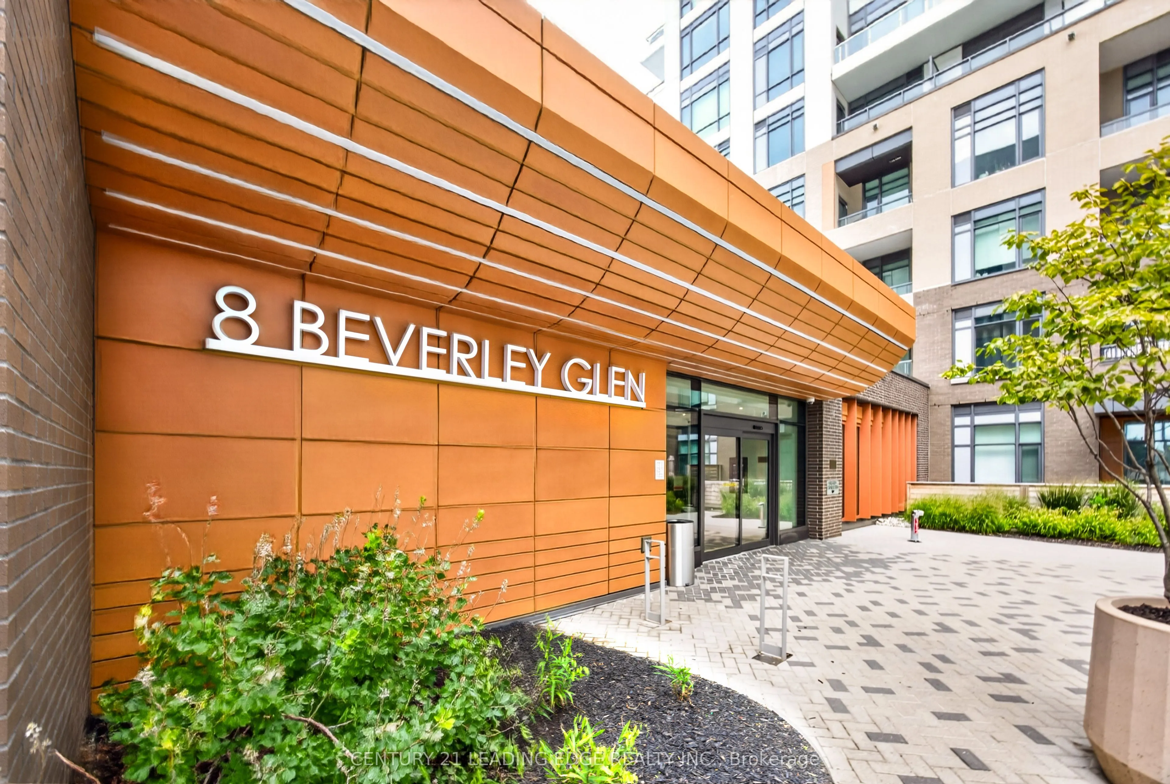 8 Beverley Glen Boulevard #1010
