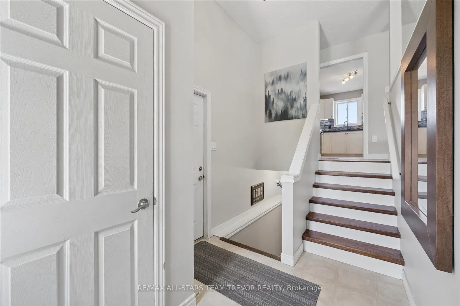16 Evelyn Avenue