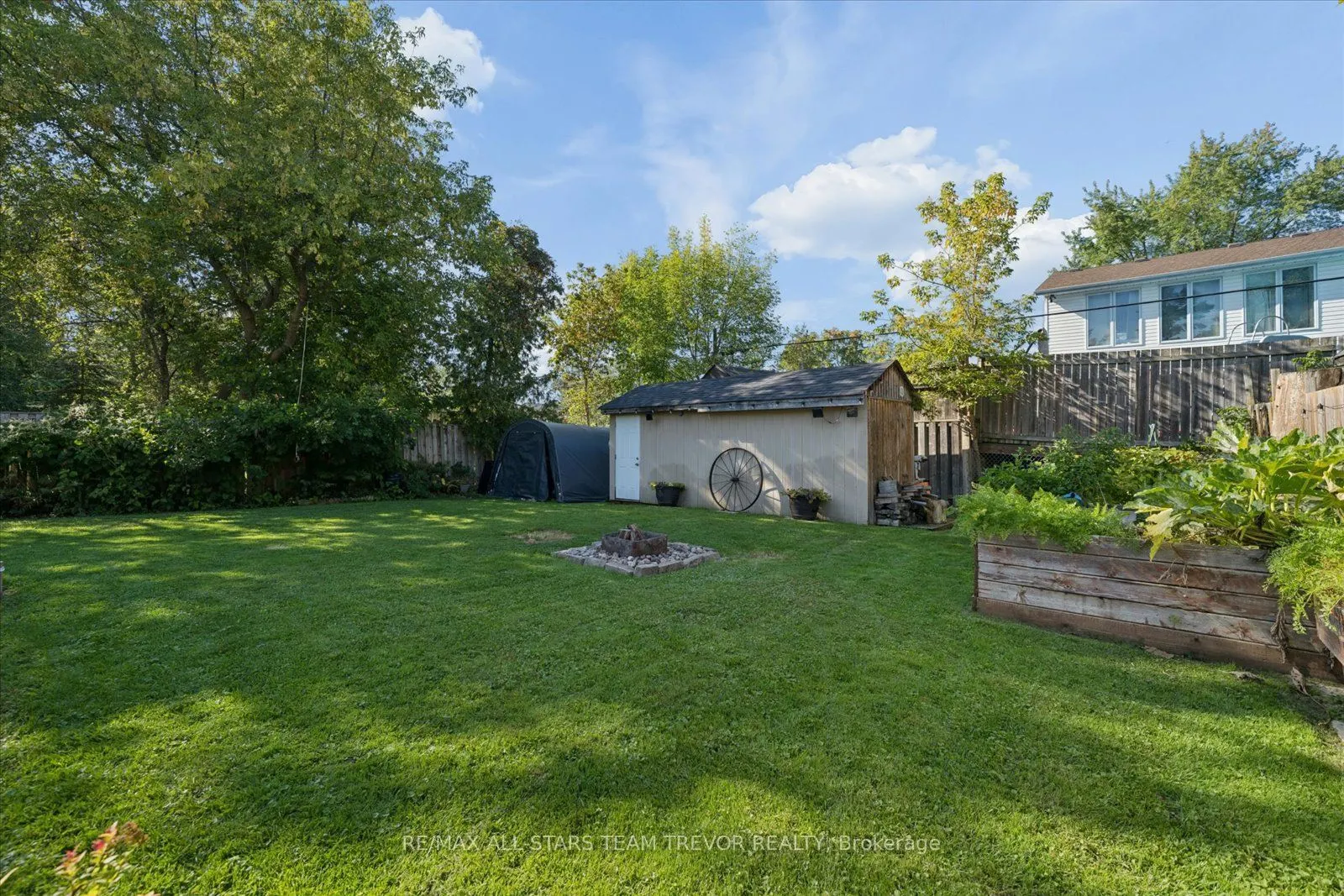 16 Evelyn Avenue