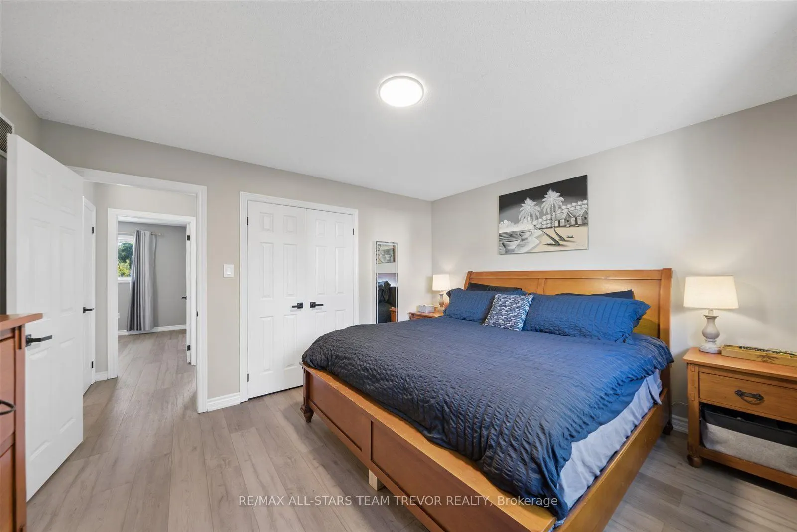 16 Evelyn Avenue