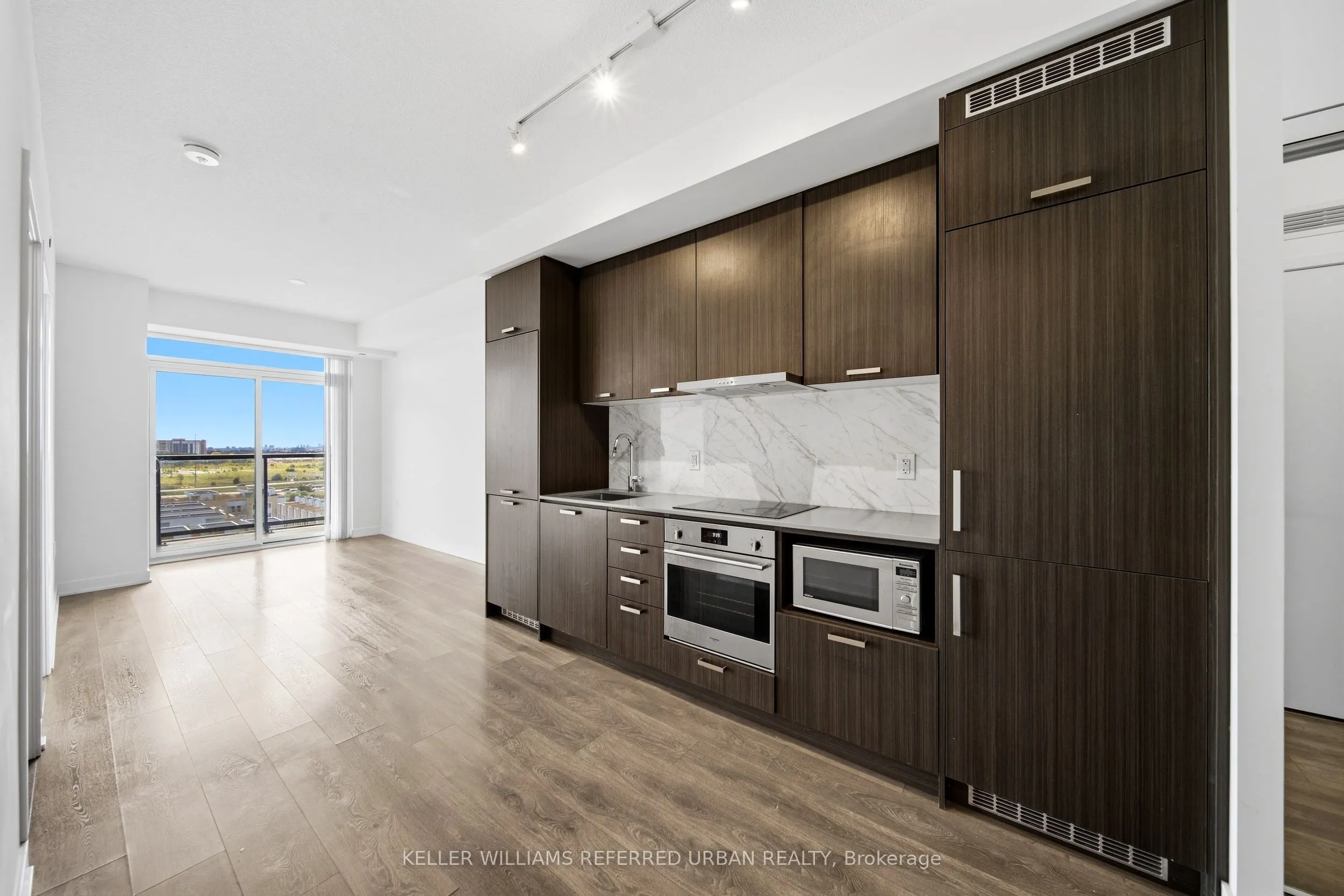 38 Honeycrisp Crescent #706