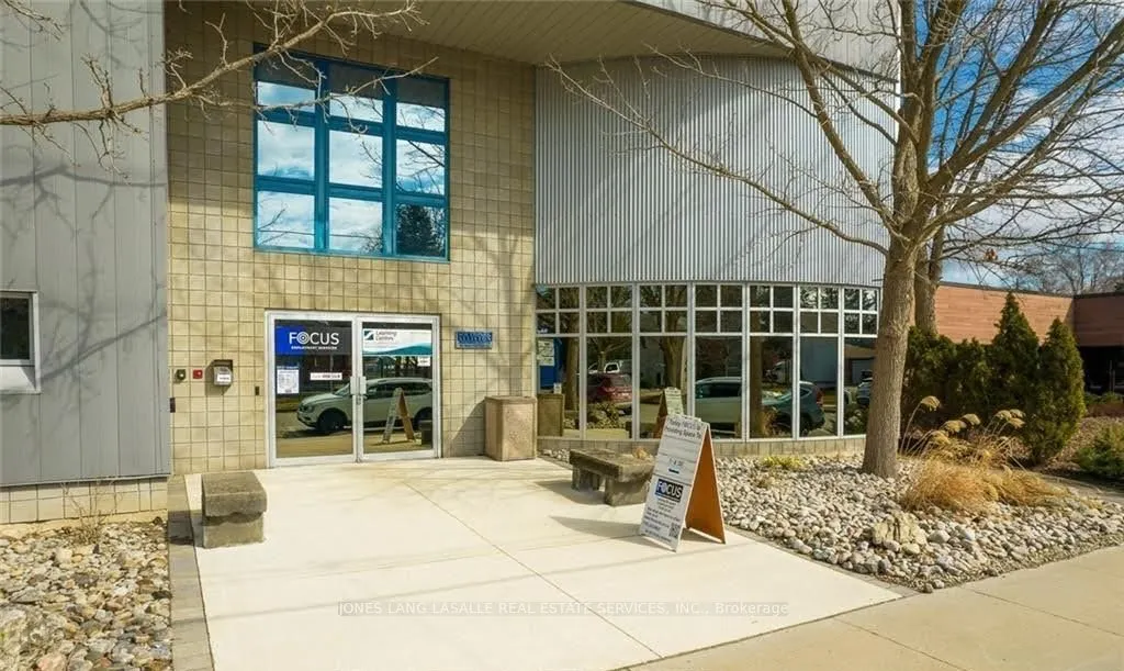 46 Wellington Street #4B