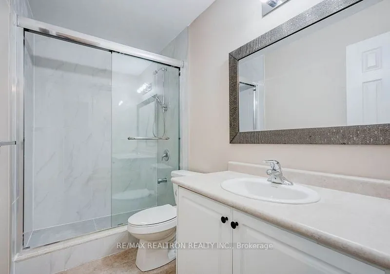 13305 Bathurst Street