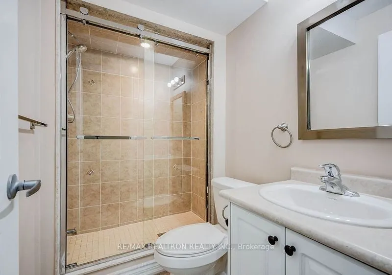 13305 Bathurst Street