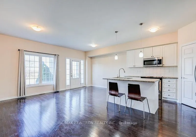 13305 Bathurst Street