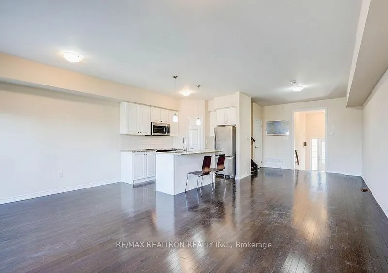 13305 Bathurst Street