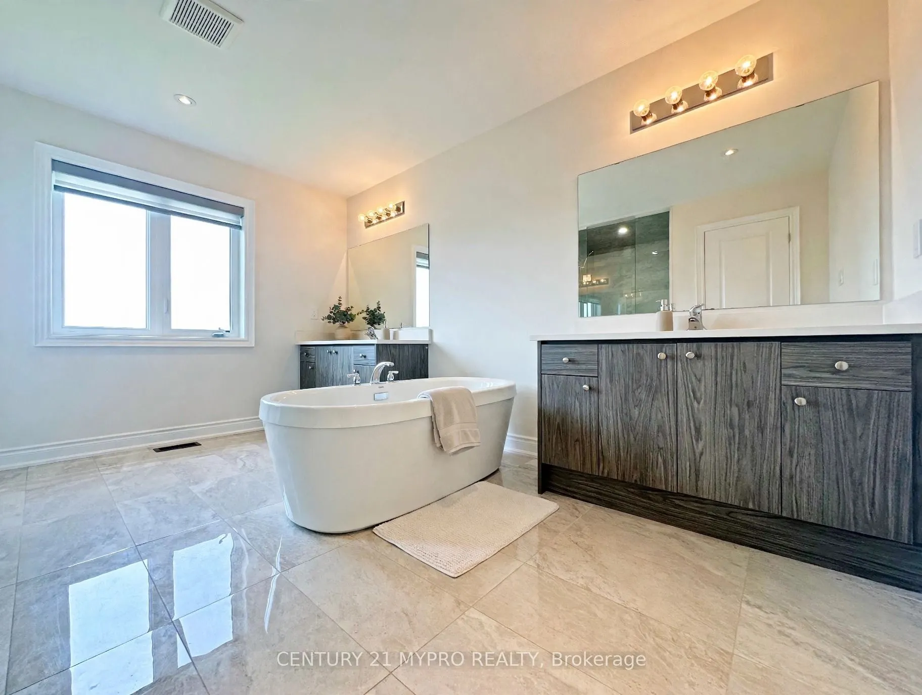 401 Seaview Heights
