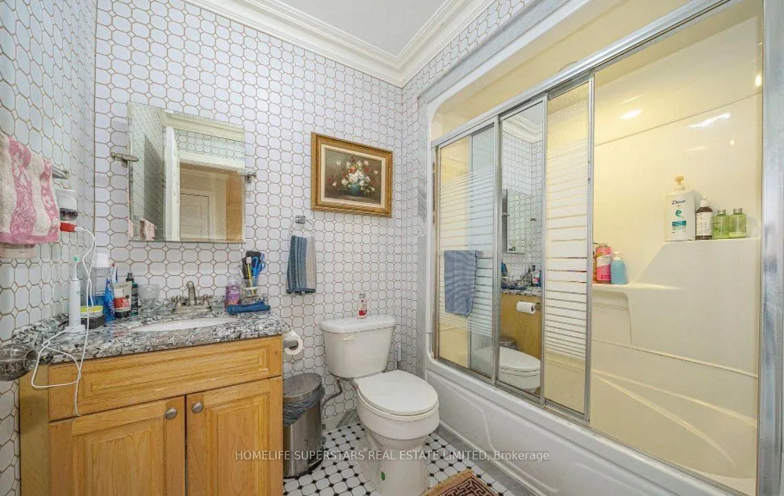 47 Davos Road W