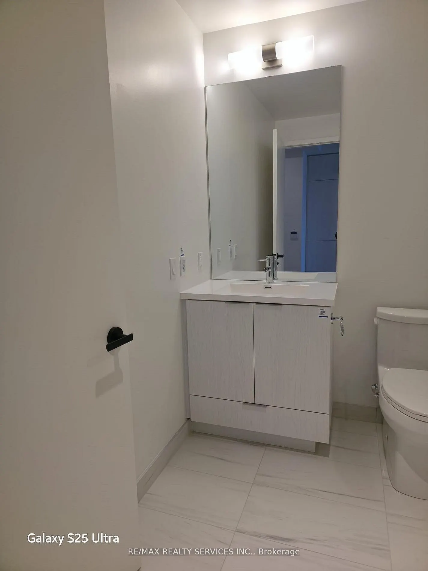 8 Interchange Way #1708