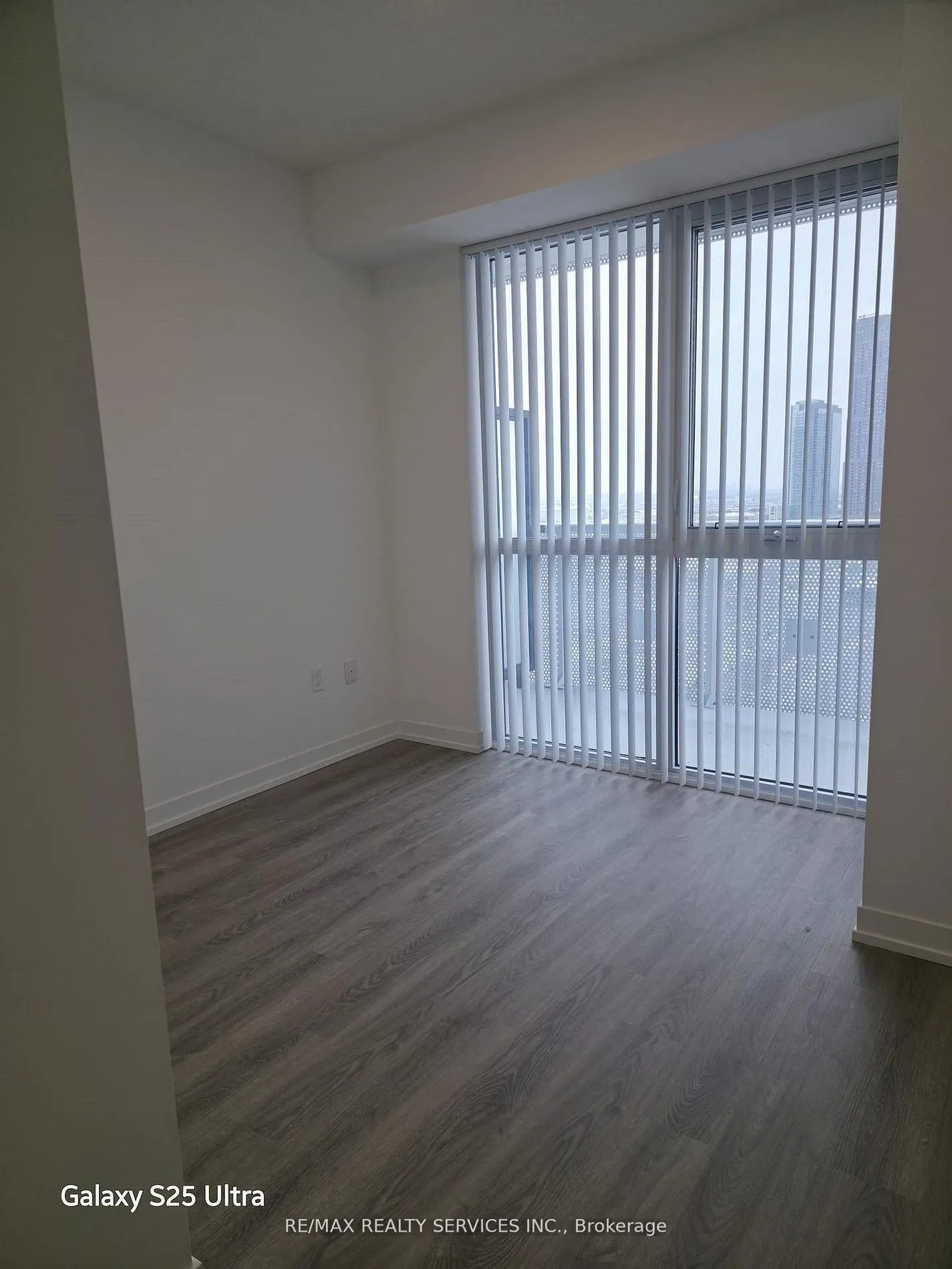 8 Interchange Way #1708