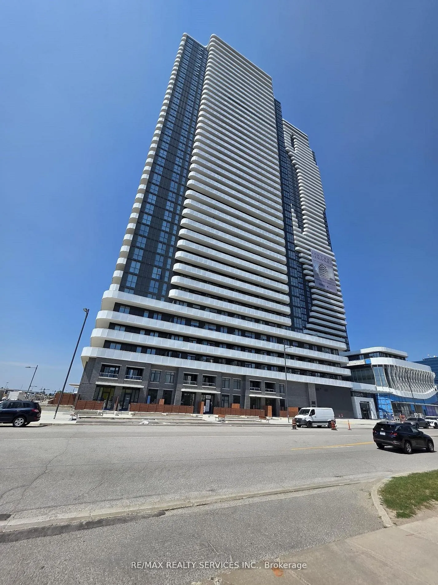 8 Interchange Way #1708