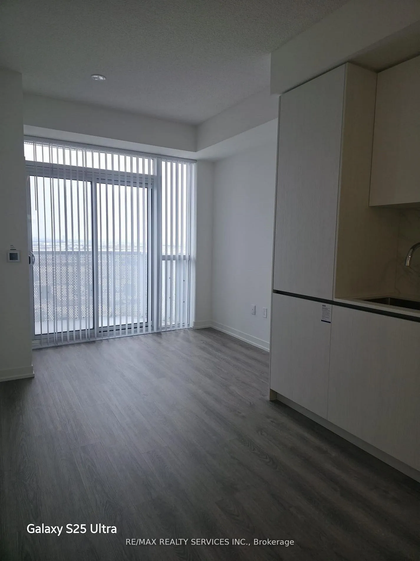 8 Interchange Way #1708
