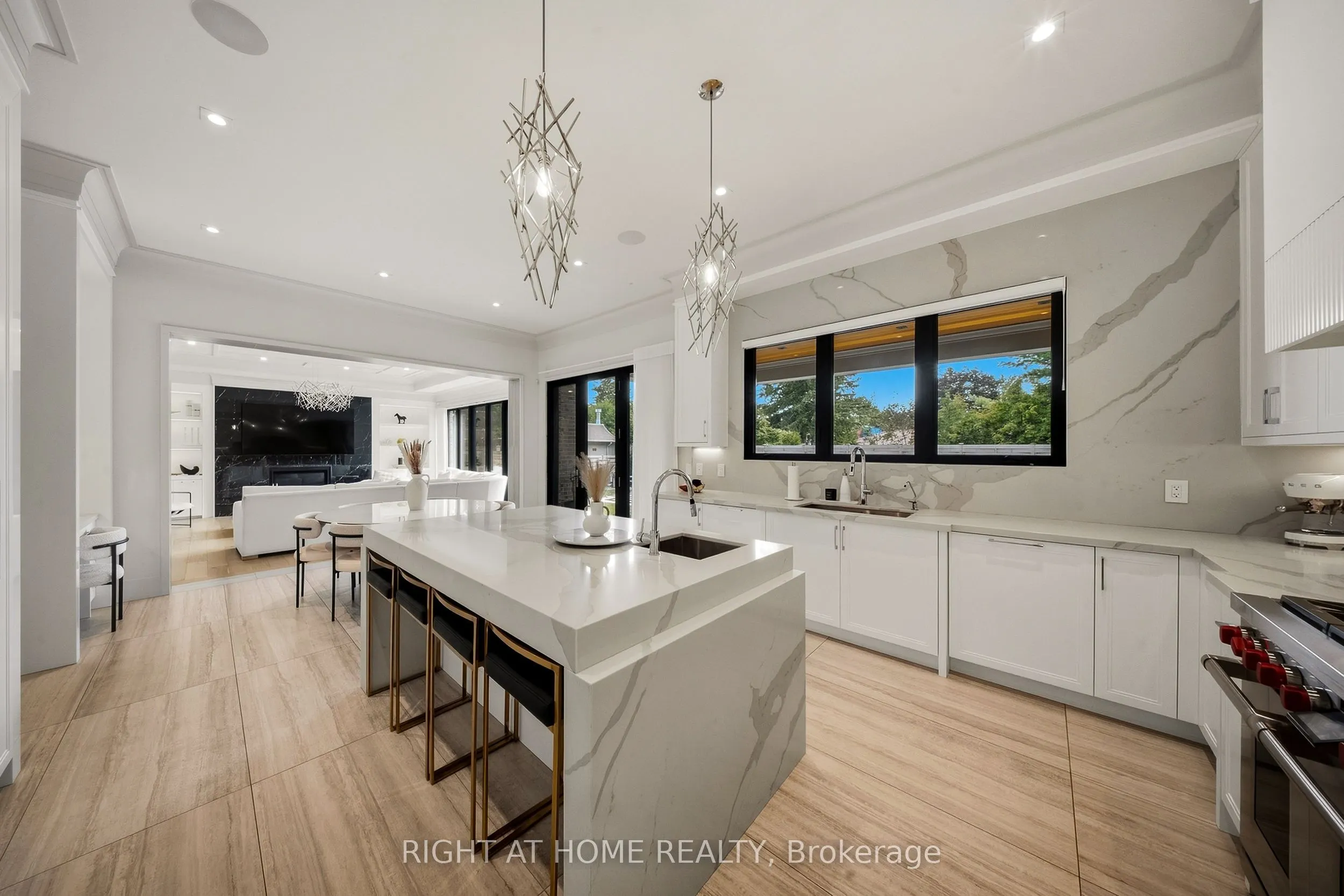 125 Clearview Heights
