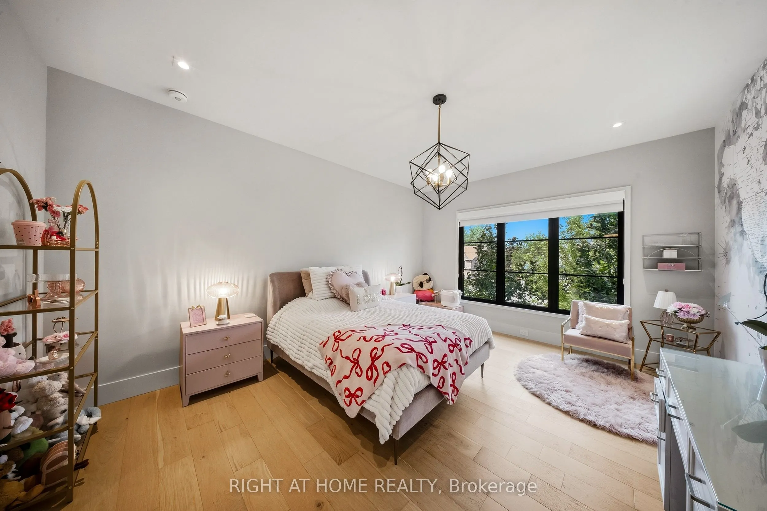 125 Clearview Heights