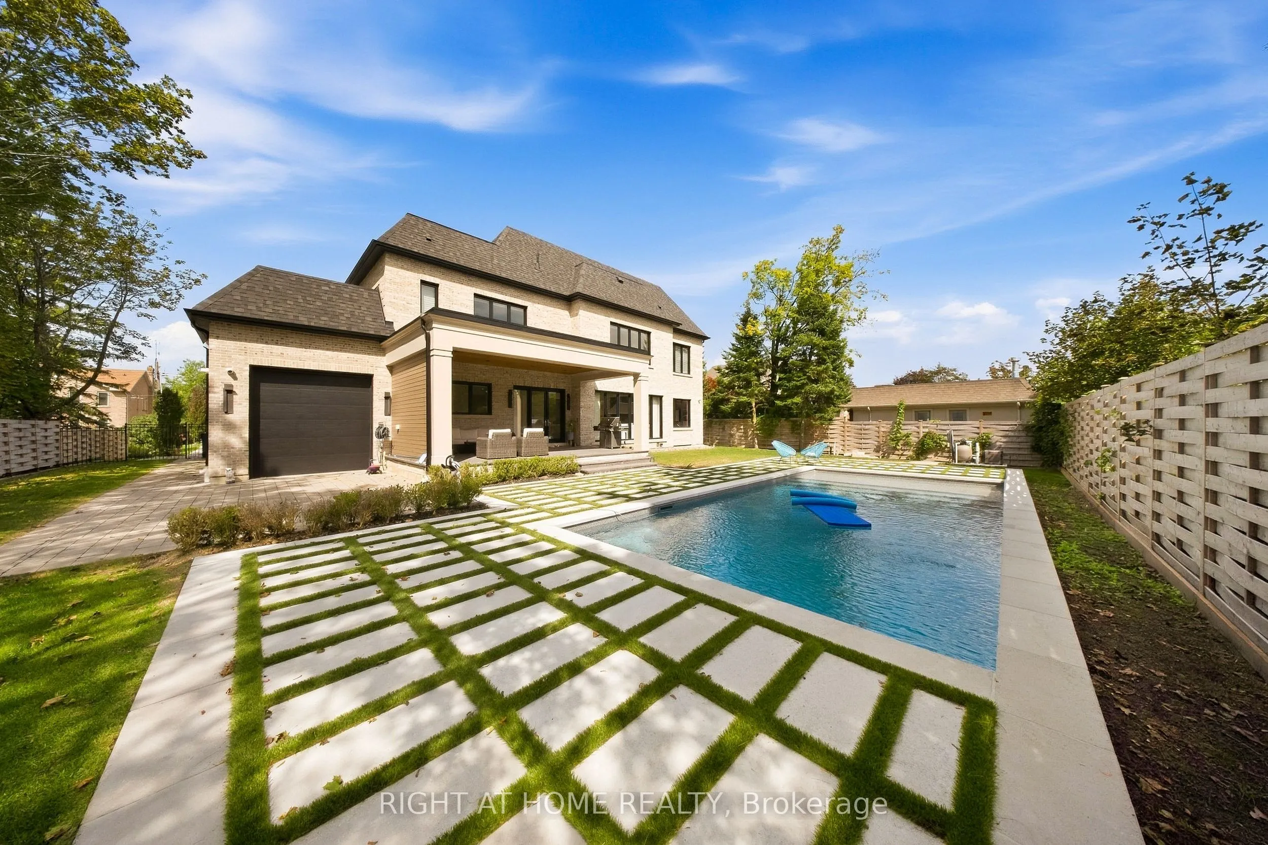 125 Clearview Heights