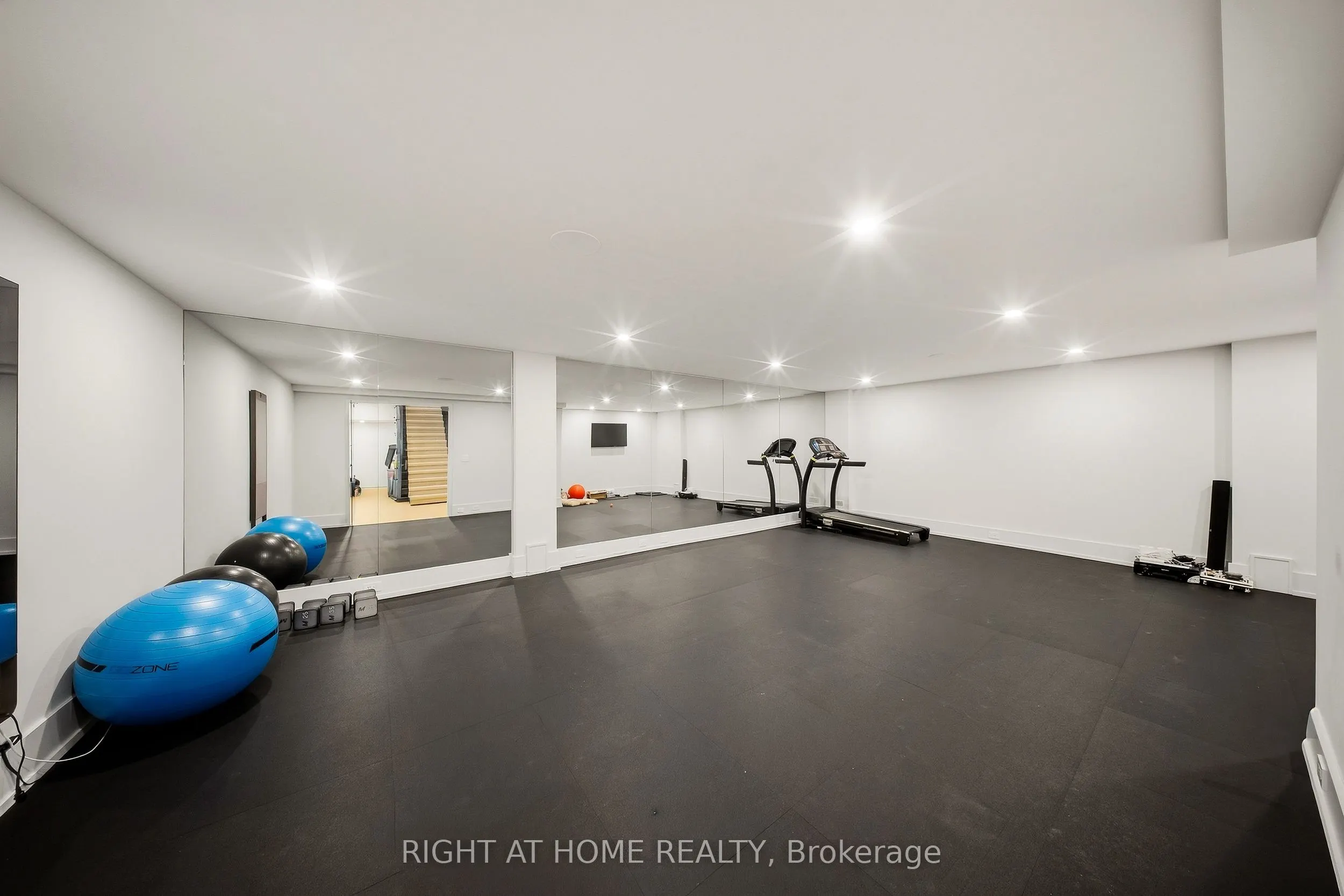 125 Clearview Heights
